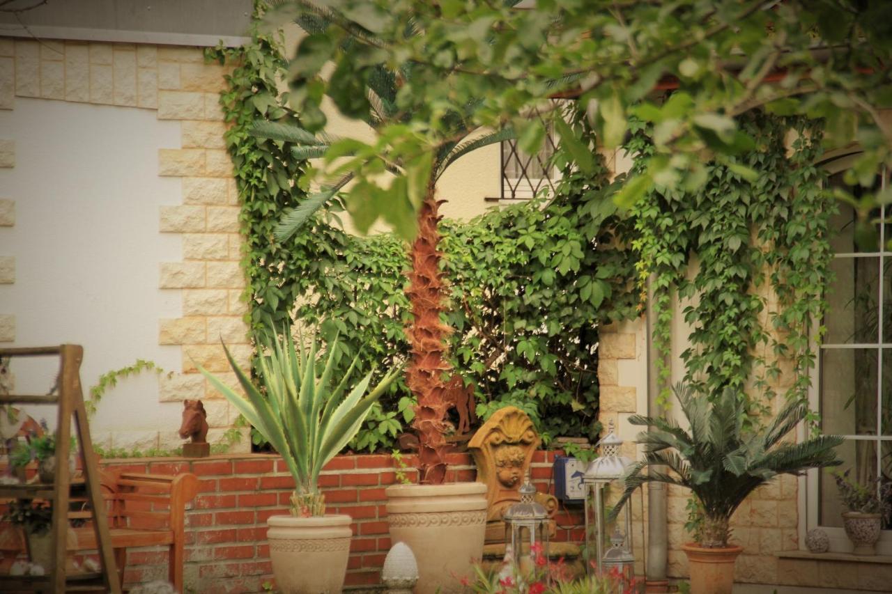 Holiday home Ferienhaus Kutscherhaus Casa Chabeli - Berlin, Max 11 Personen
