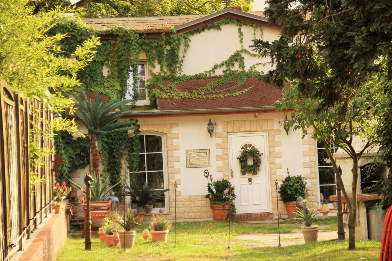 Ferienhaus Kutscherhaus Casa Chabeli - Berlin, Max 11 Personen Holiday home Berlin