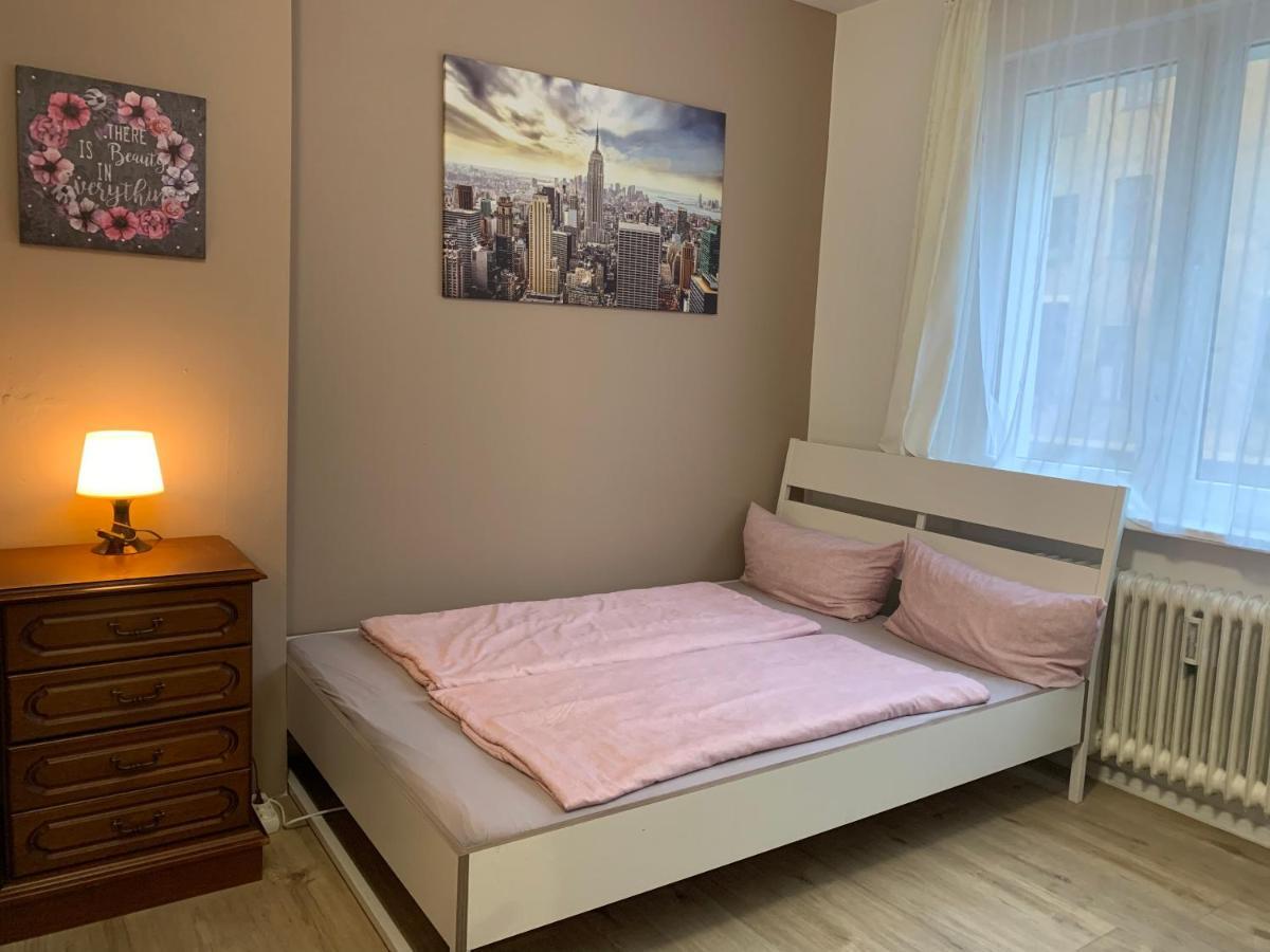 - Imma Wat - Fur 11 Personen * Berlim
