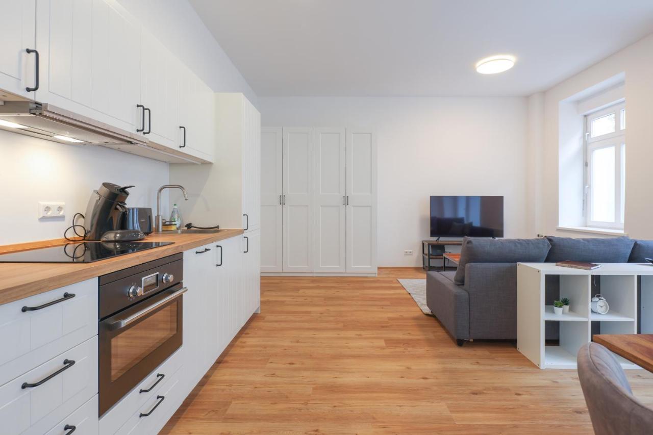 Apartment Neue 2-zi-apartment 15 Min Entfernung Zum Hbf Und Brandenburger Tor *