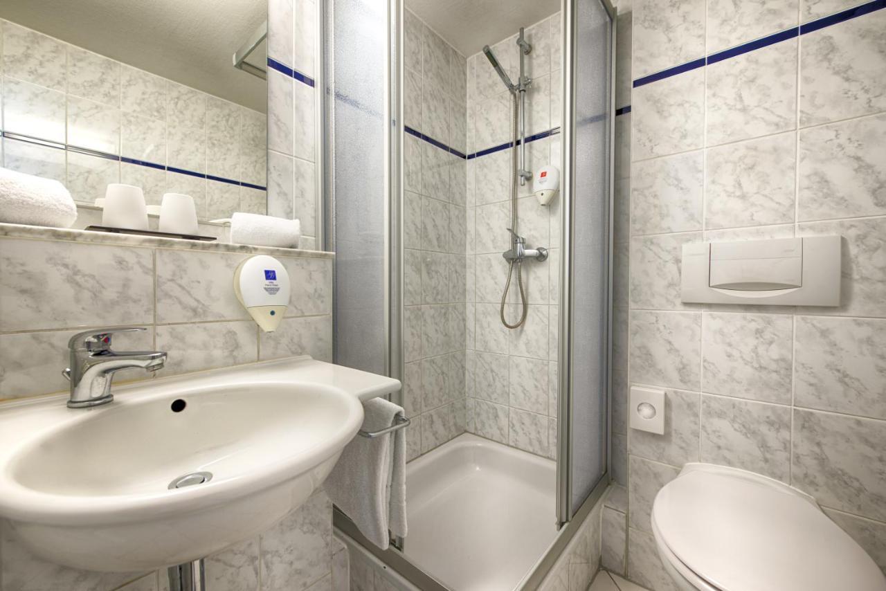 Hotel Enjoy City Messe 3*