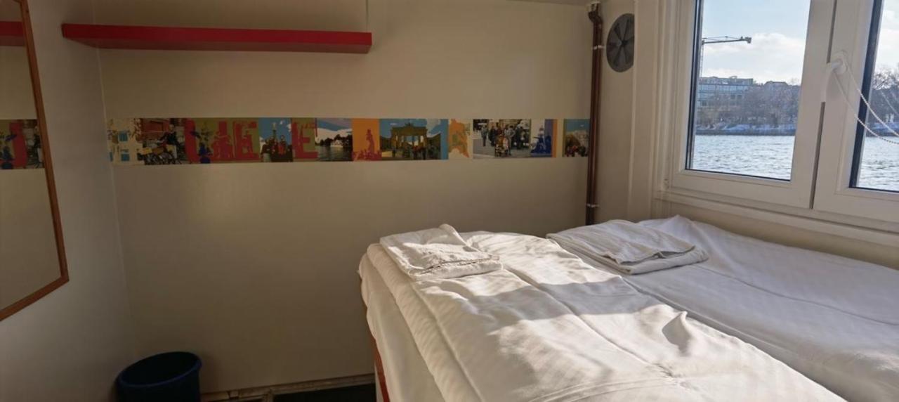 Shipotel-Berlin Gmbh, Shipotel Eastern & Shipotel Western Berlin