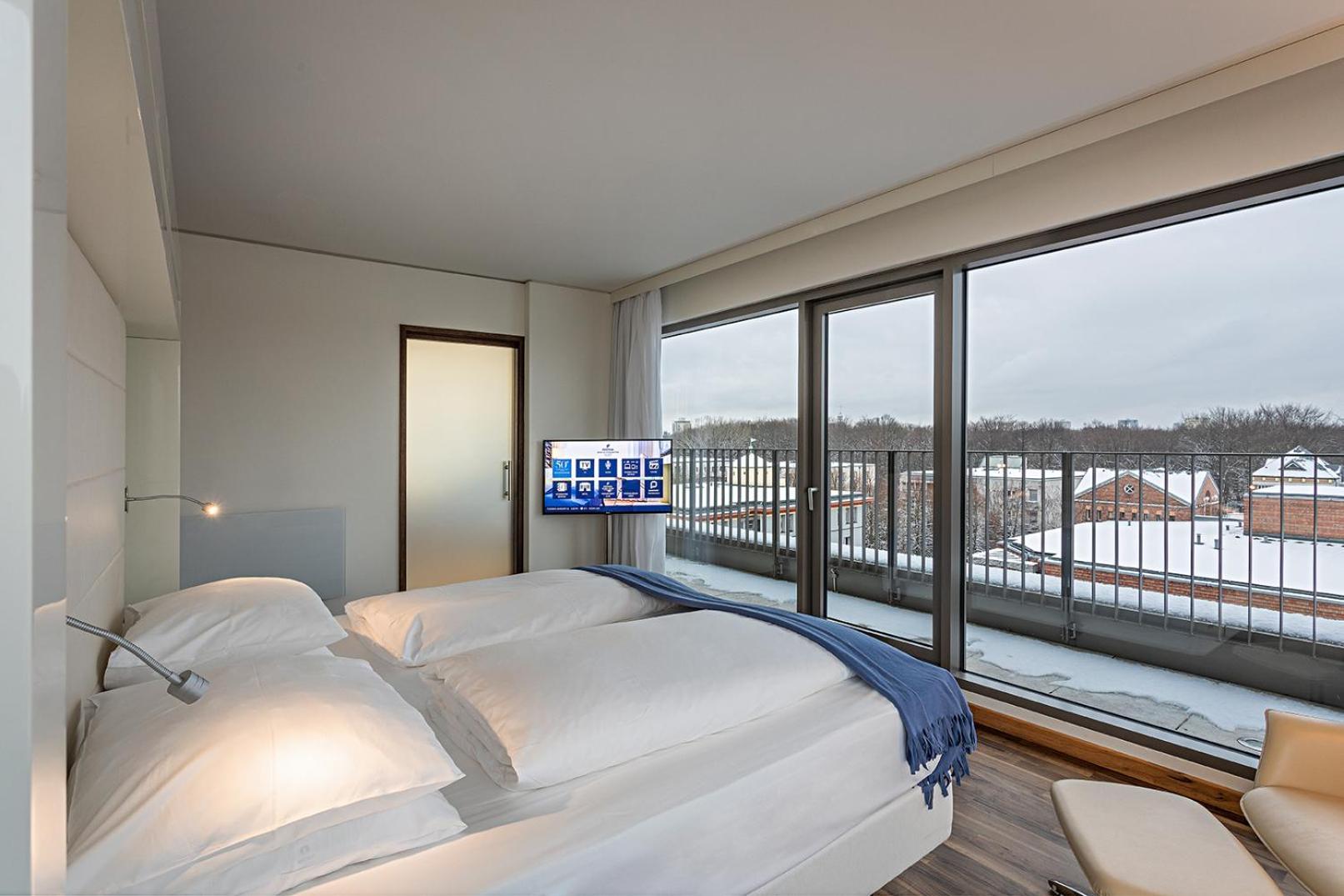 Hotel Pestana Tiergarten 4*