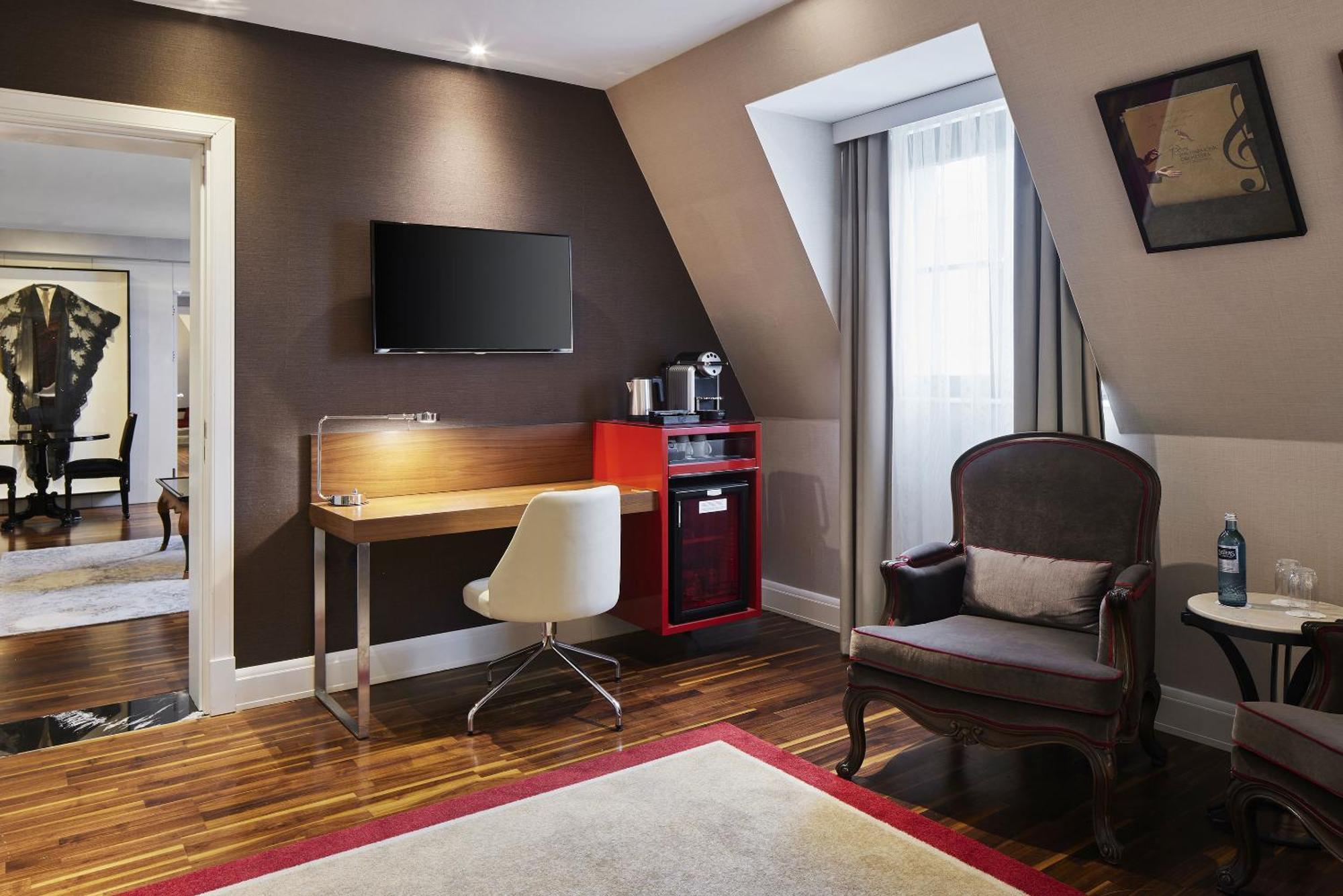 Titanic Gendarmenmarkt Hotel 5*