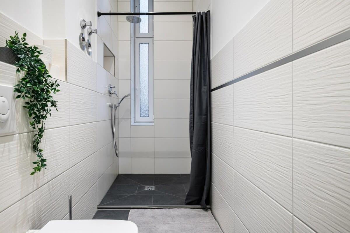 Homely - Spacious, Modern, S-bahn Nearby , Groups & Families