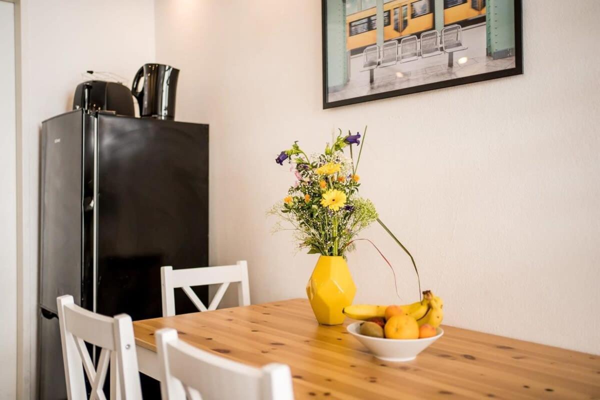 Industrial Loft In Mitte Apartment *