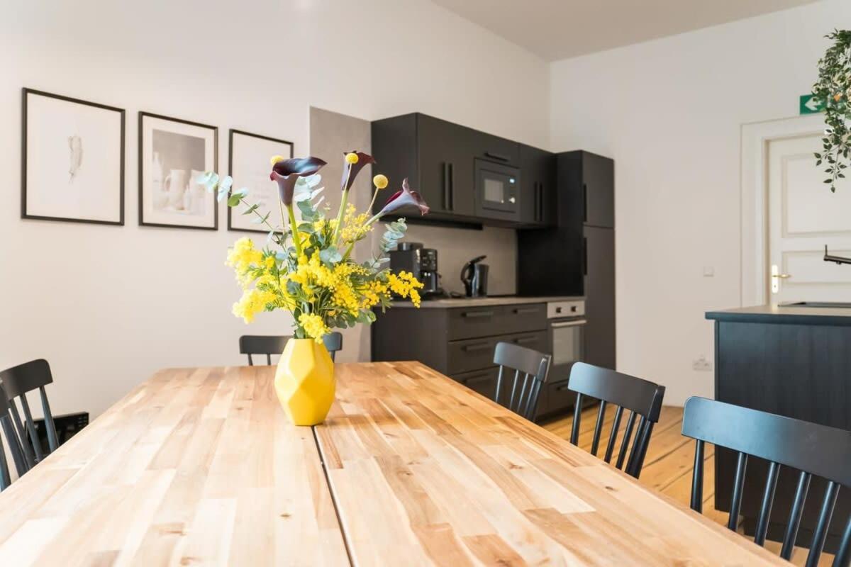 Apartment At Rosenthaler Platz *