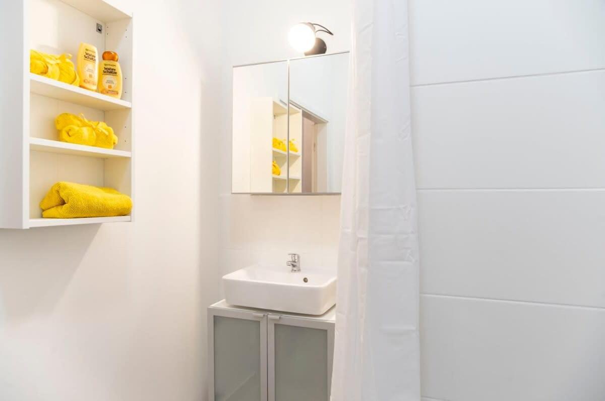 Modern 2 Bedroom In Schoeneberg Apartment Berlin