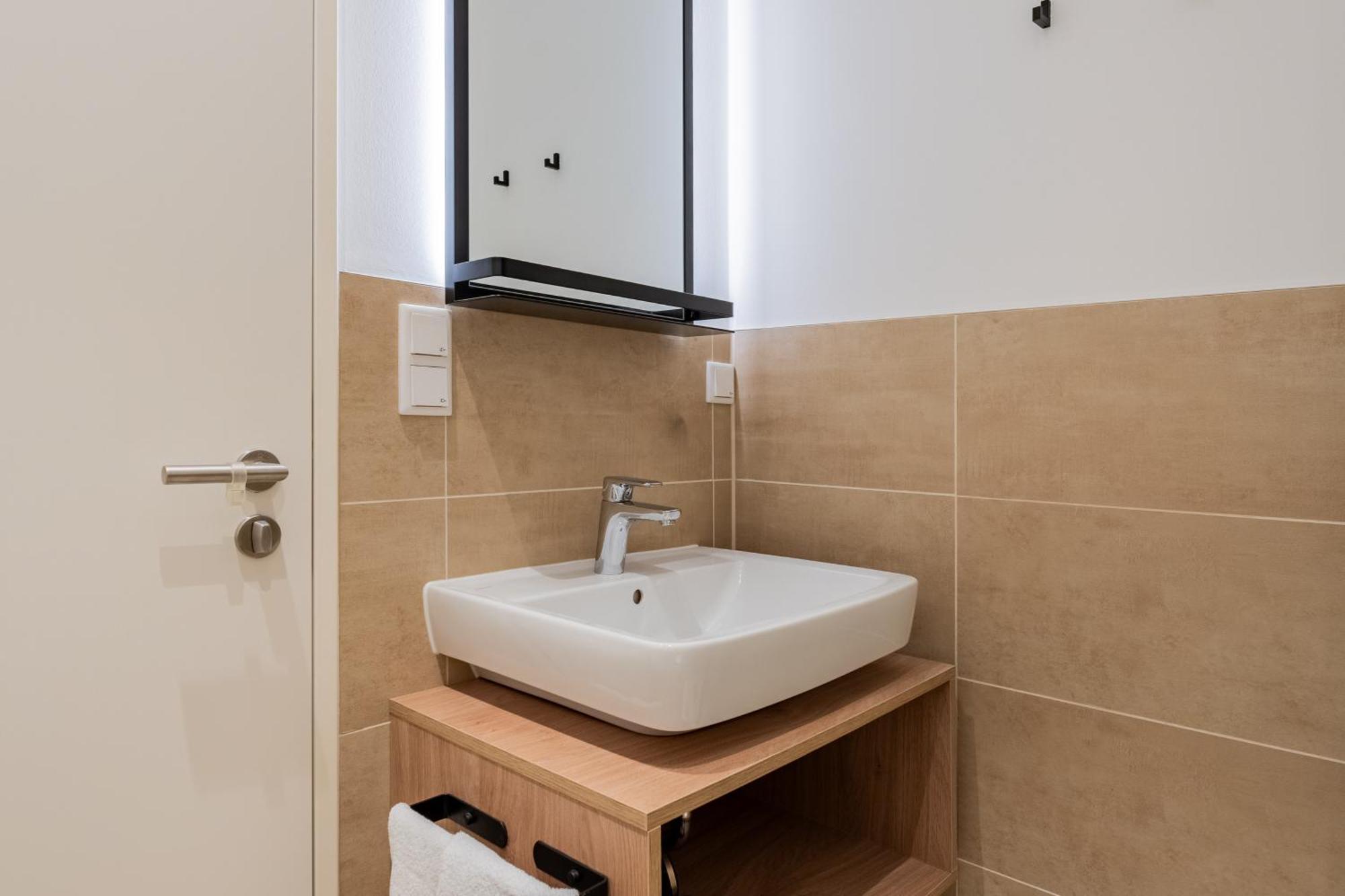 Nena Adlershof Aparthotel