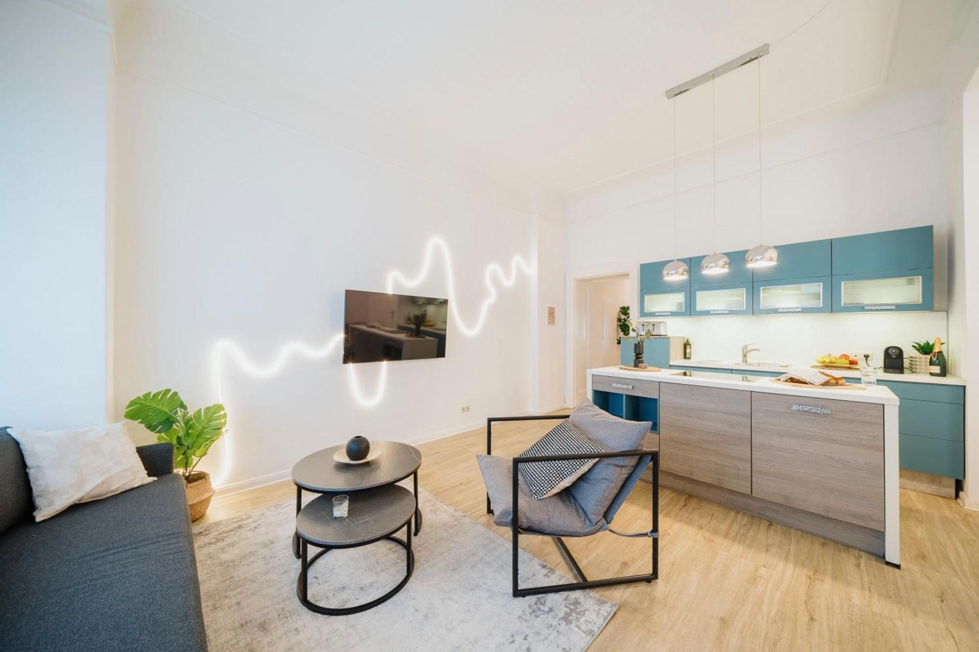 Homely - Luxurious, Spacious, Near Victory Column, River * Berlin