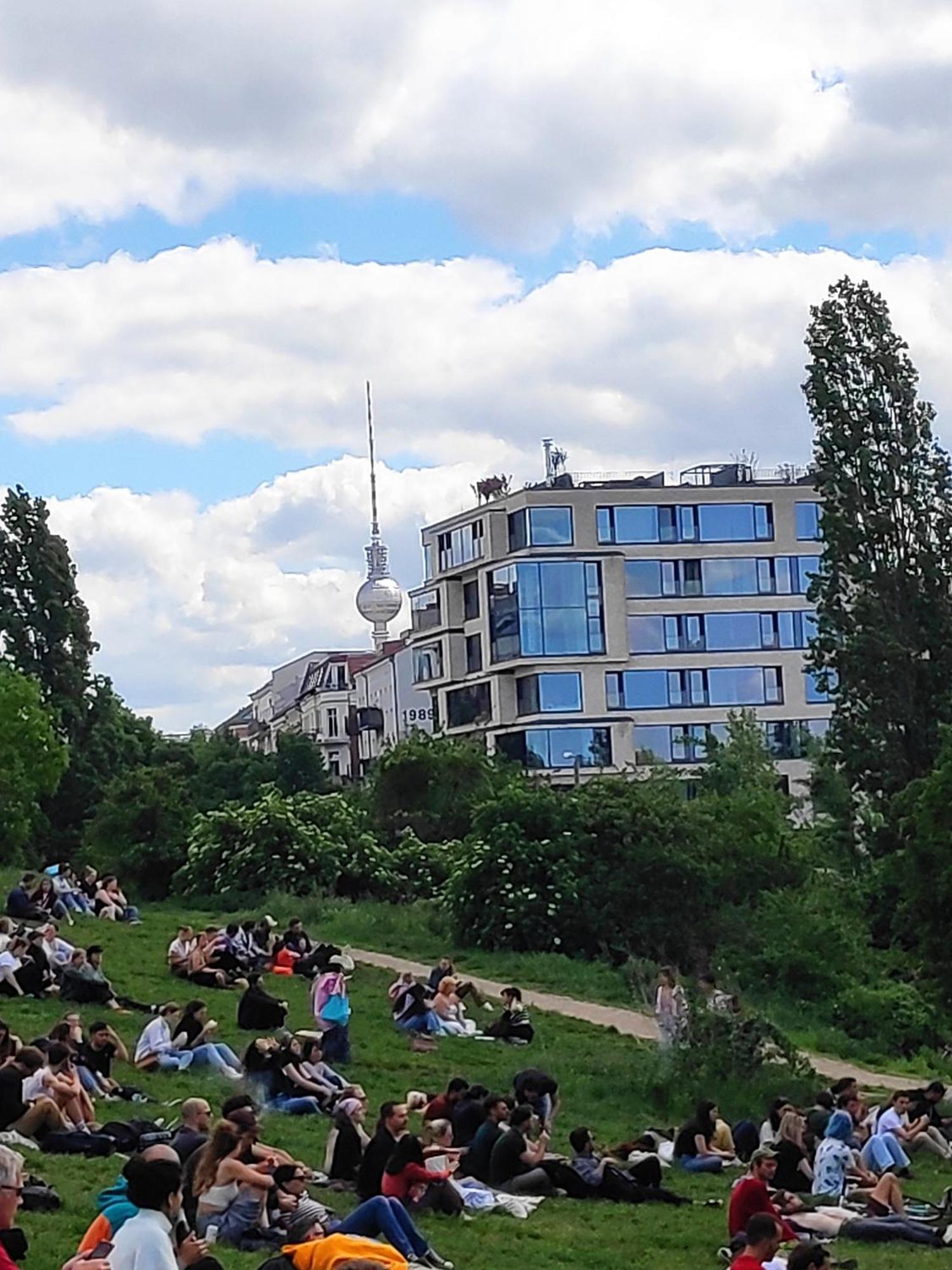 Mini-apartment Ruhig Und Verkehrsguenstig In * Berlim