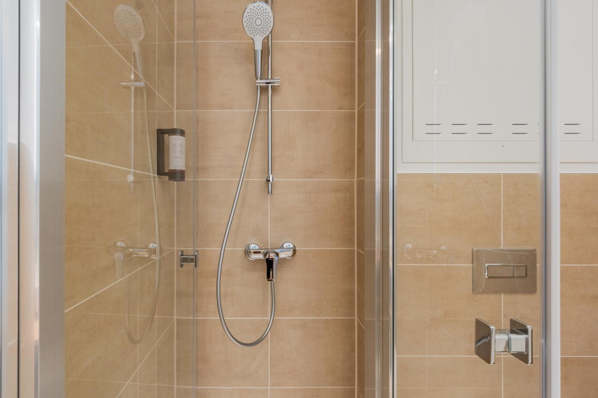 Nena Adlershof Aparthotel Berlin