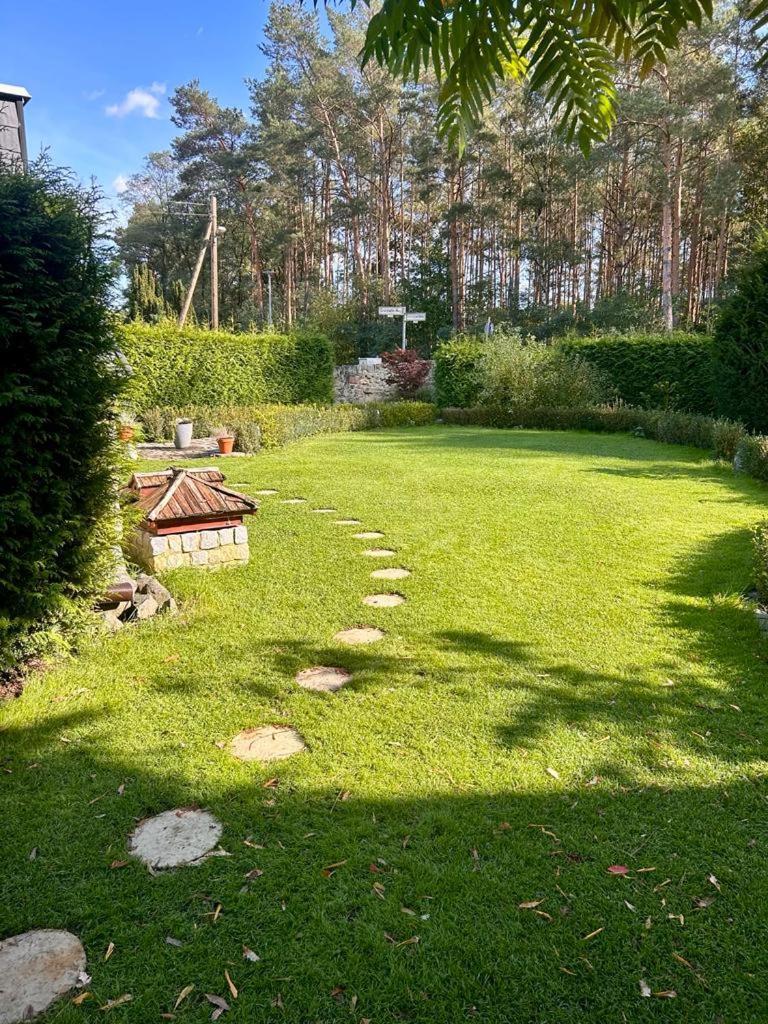 Zwischen Wald Und Wasser Mit Grossem Wasserbett & E-kamin *