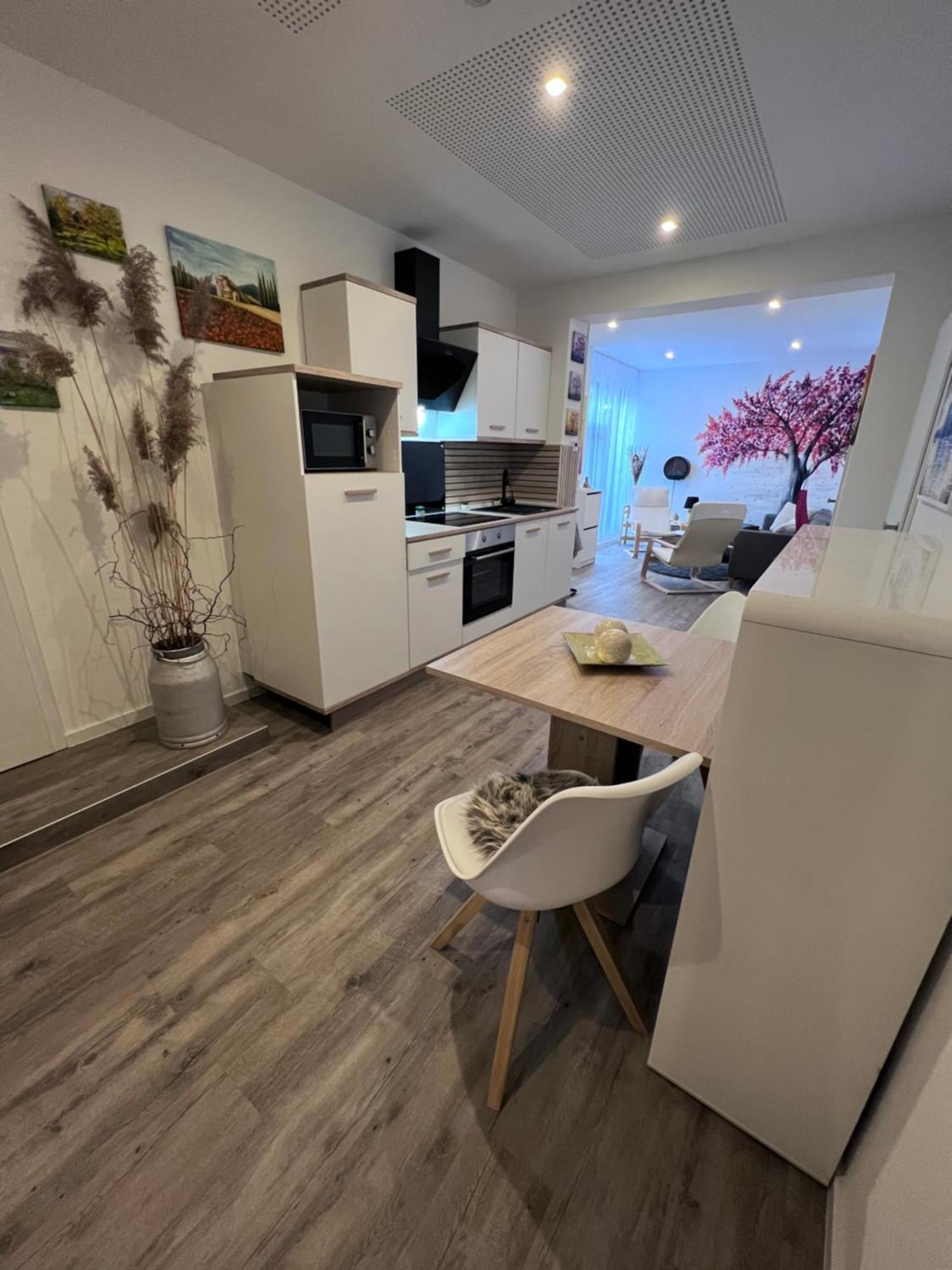 Apartment Zwischen Wald Und Wasser Mit Grossem Wasserbett & E-kamin