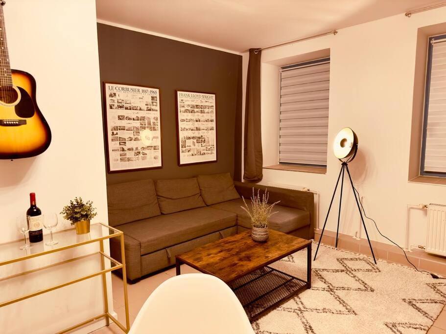 Loft With Gym - Kitchen / Wifi / Free Parking Apartment *