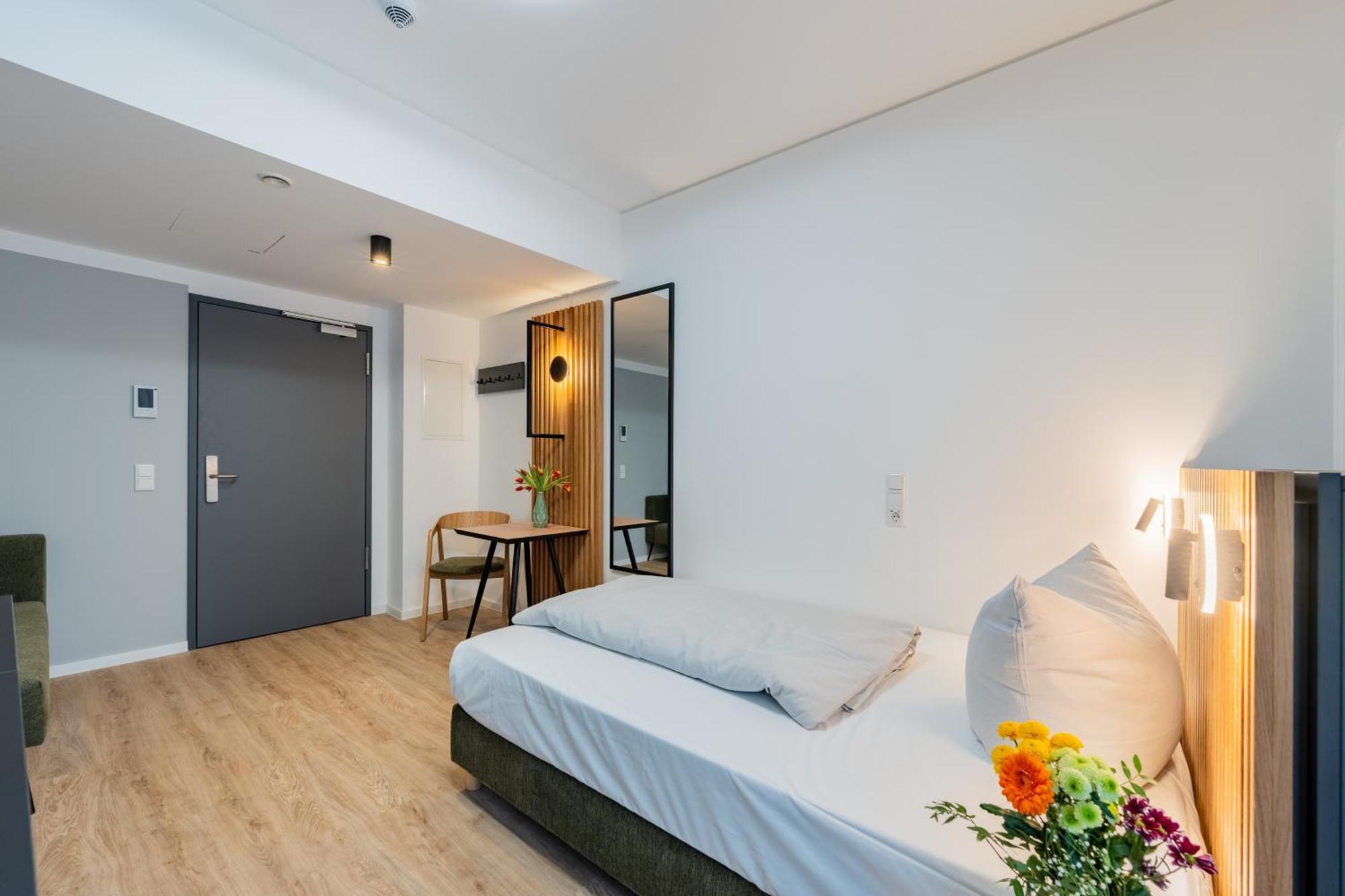 Nena Adlershof Aparthotel *