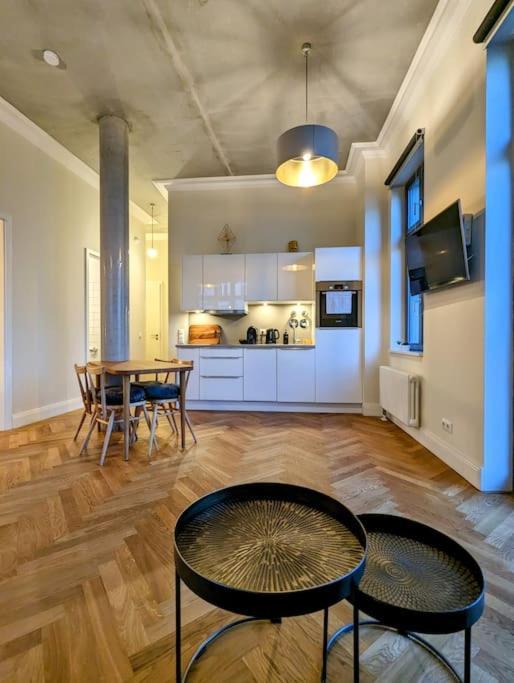 Modern Building With Vertical Garden & 2 Bedrooms Apartamento *