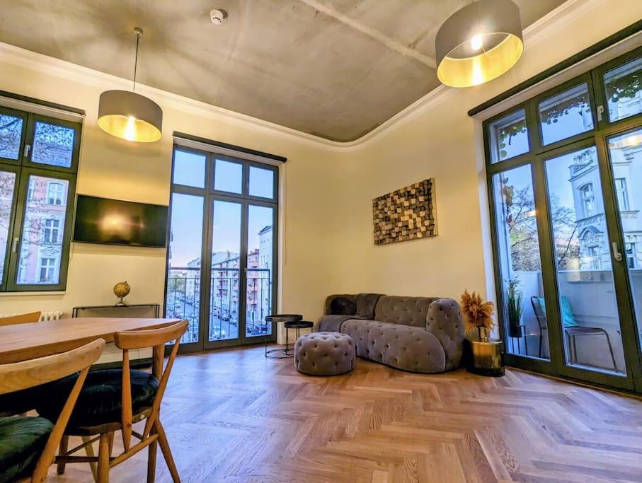Modern Building With Vertical Garden & 2 Bedrooms Apartamento *