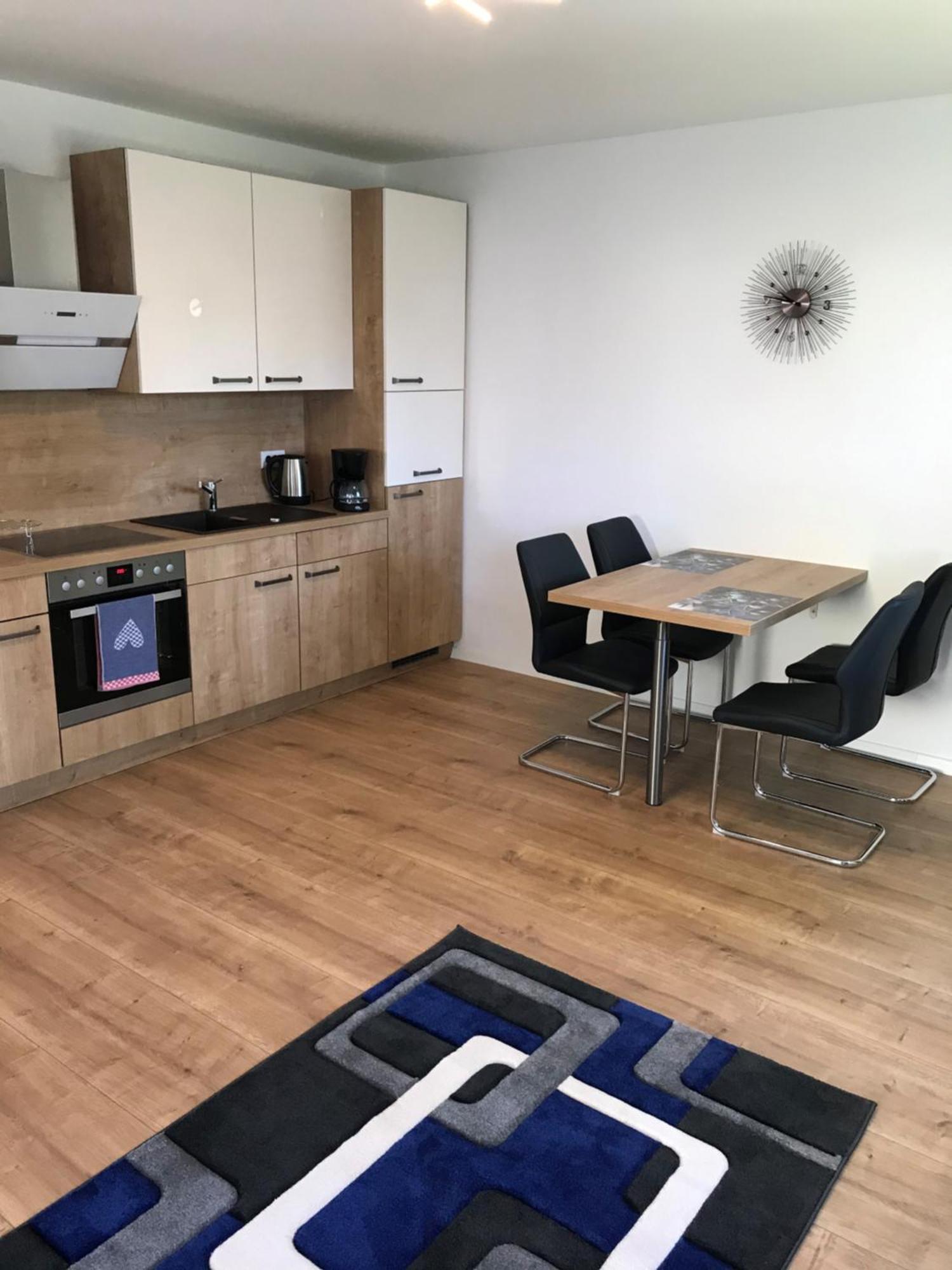 Schoene Neu Erbaute Apartment Berlin