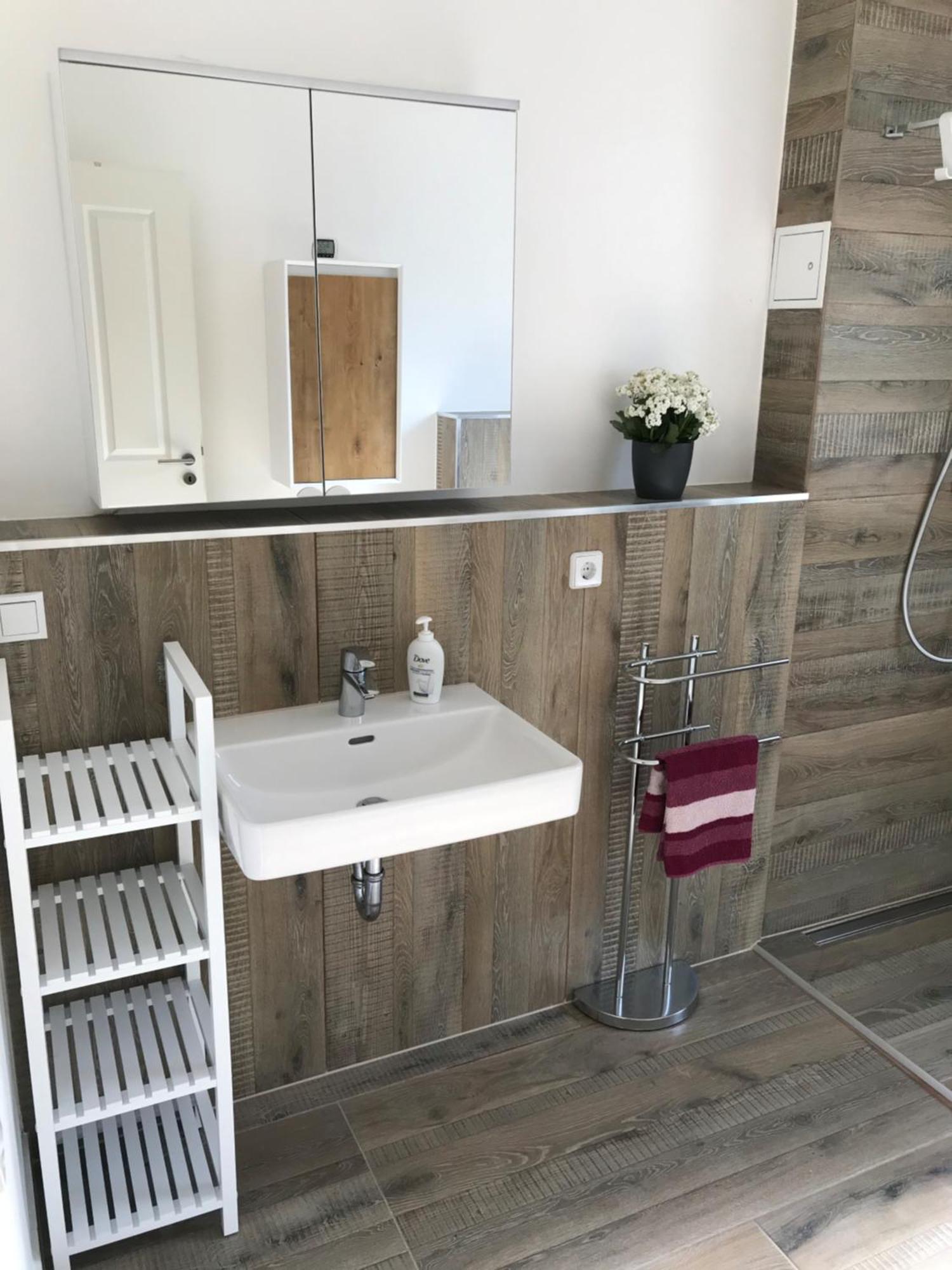 Apartment Schoene Neu Erbaute