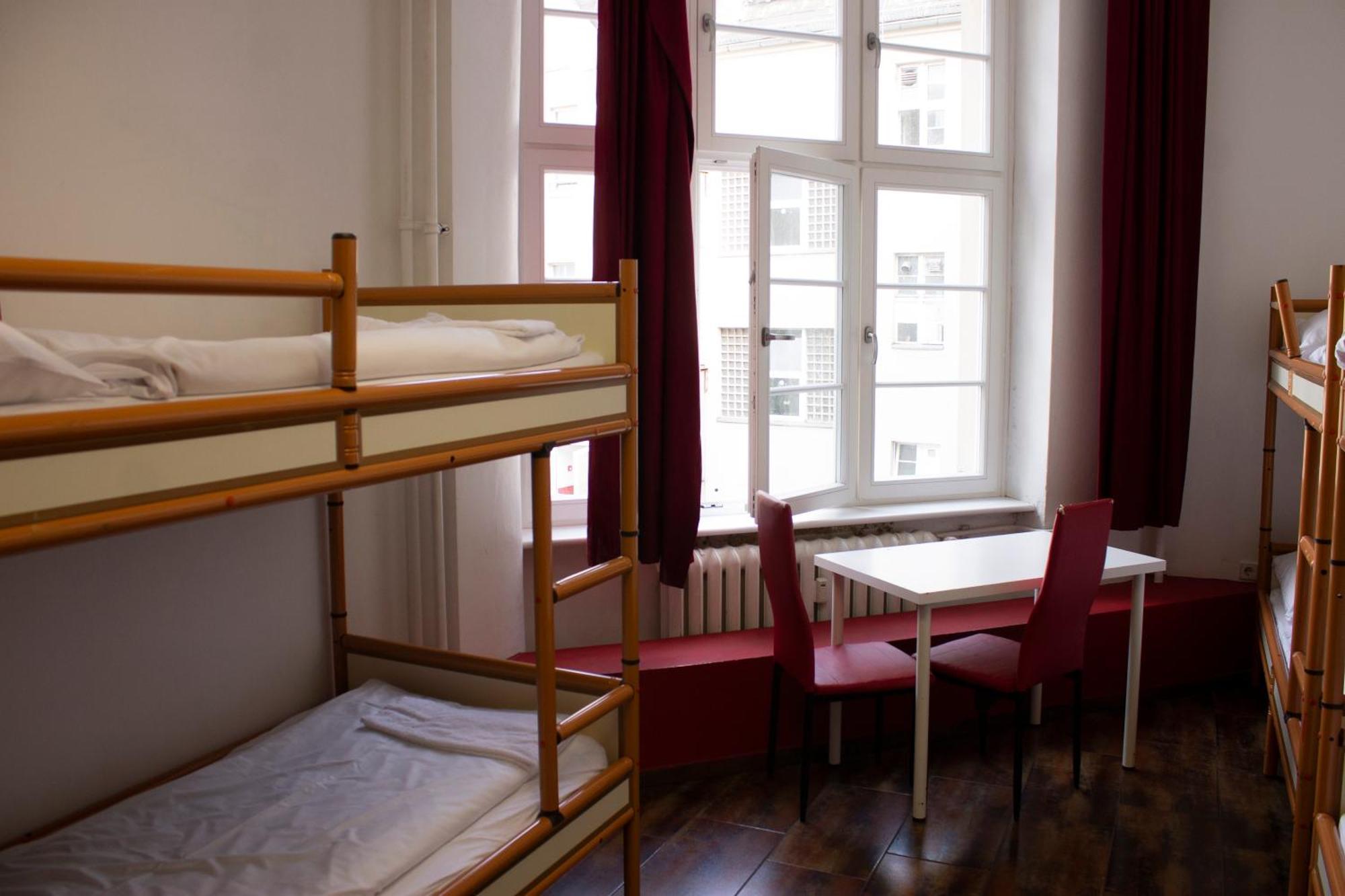 Metropol Albergue *