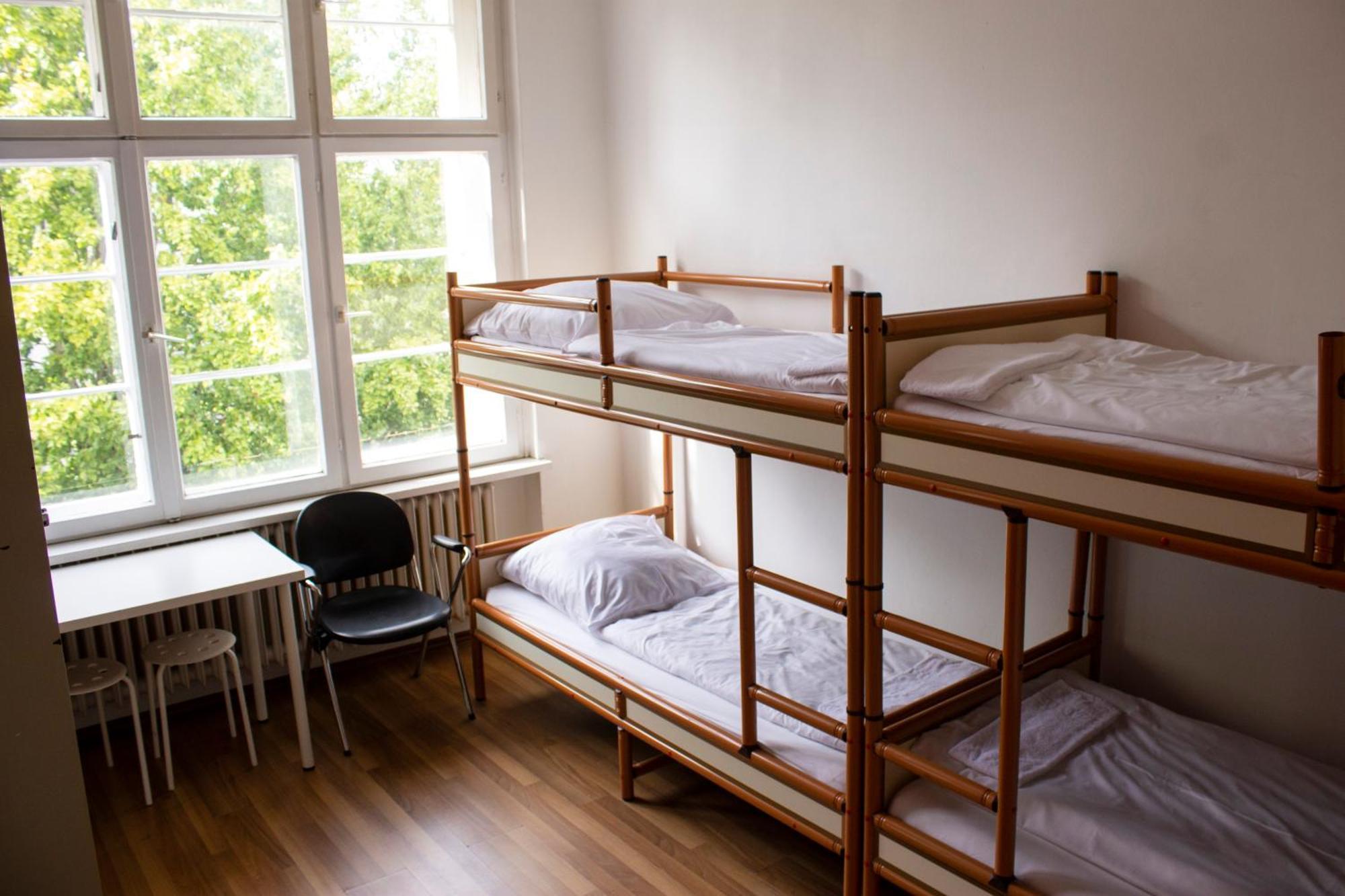 Albergue Metropol *