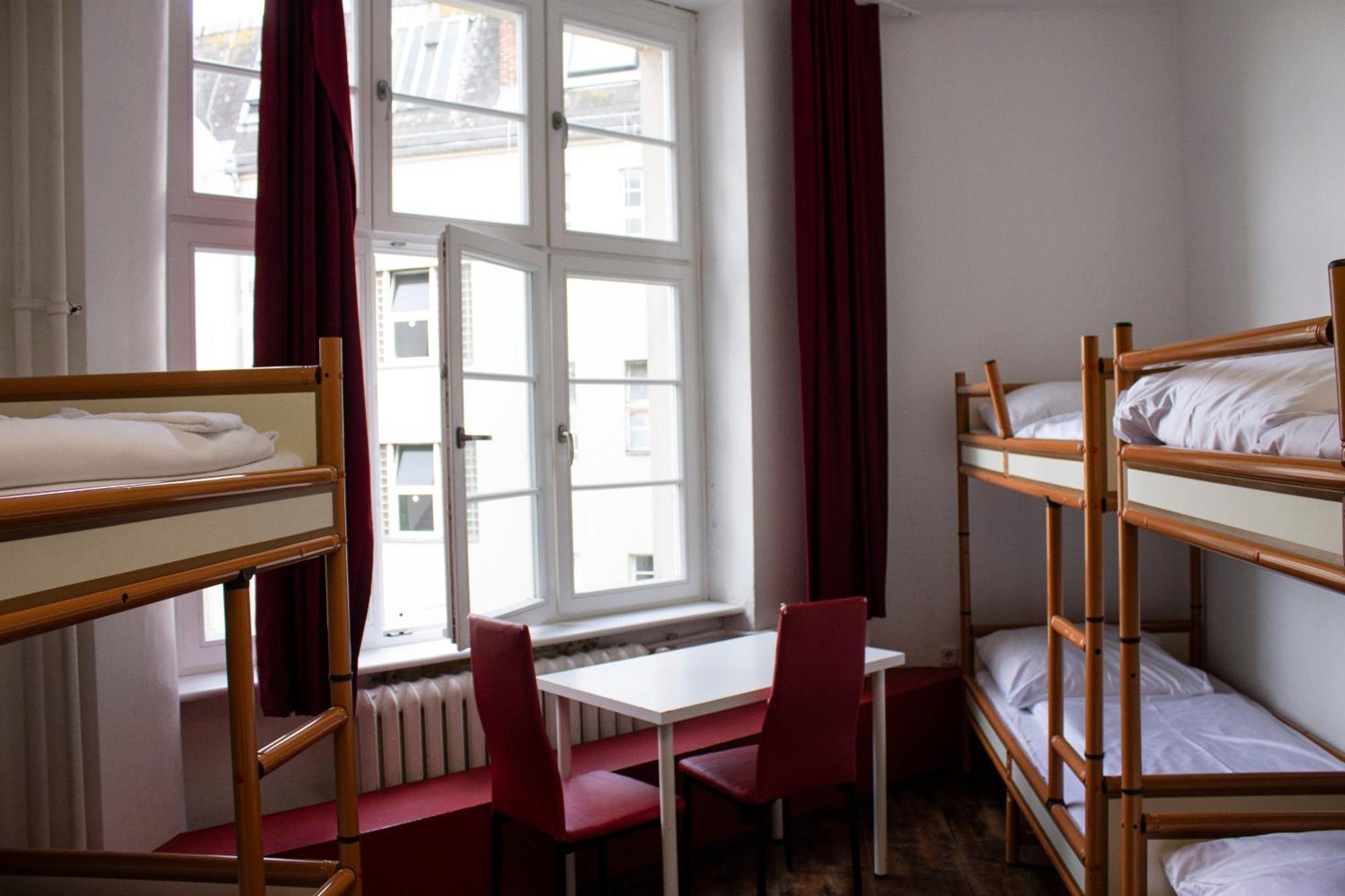 Metropol Albergue *