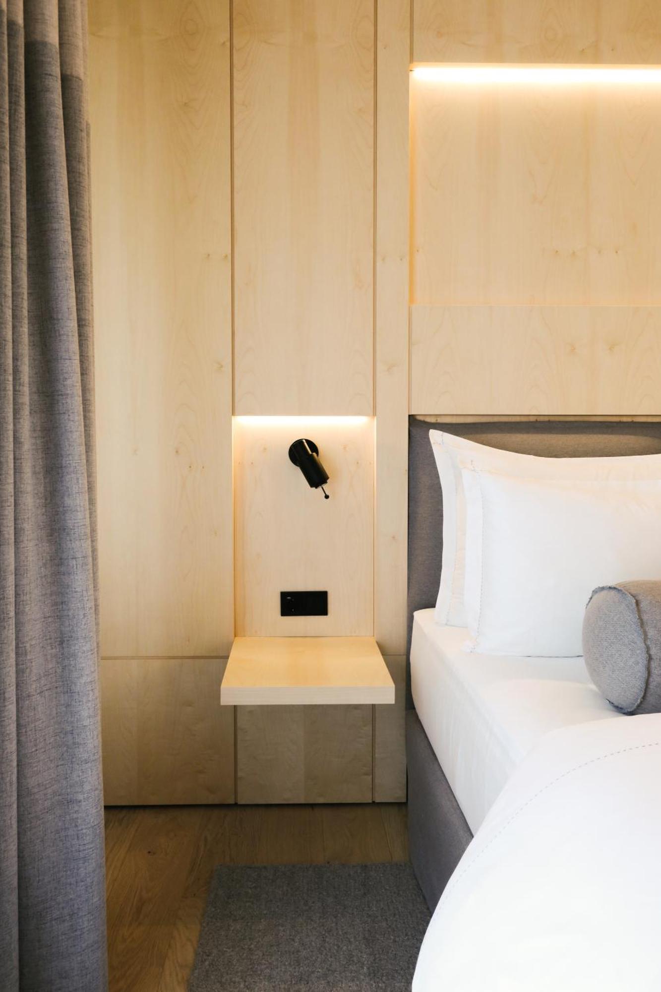 Aparthotel Mrstil Design 5*
