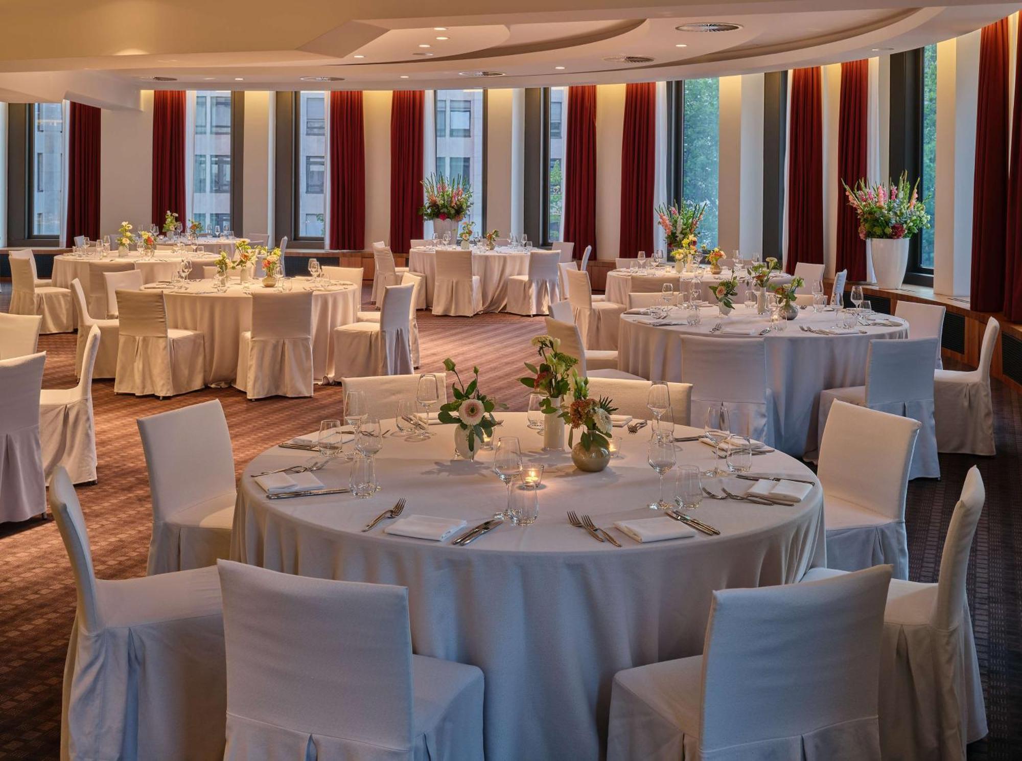 Dorint Kurfuerstendamm Hotel 5*