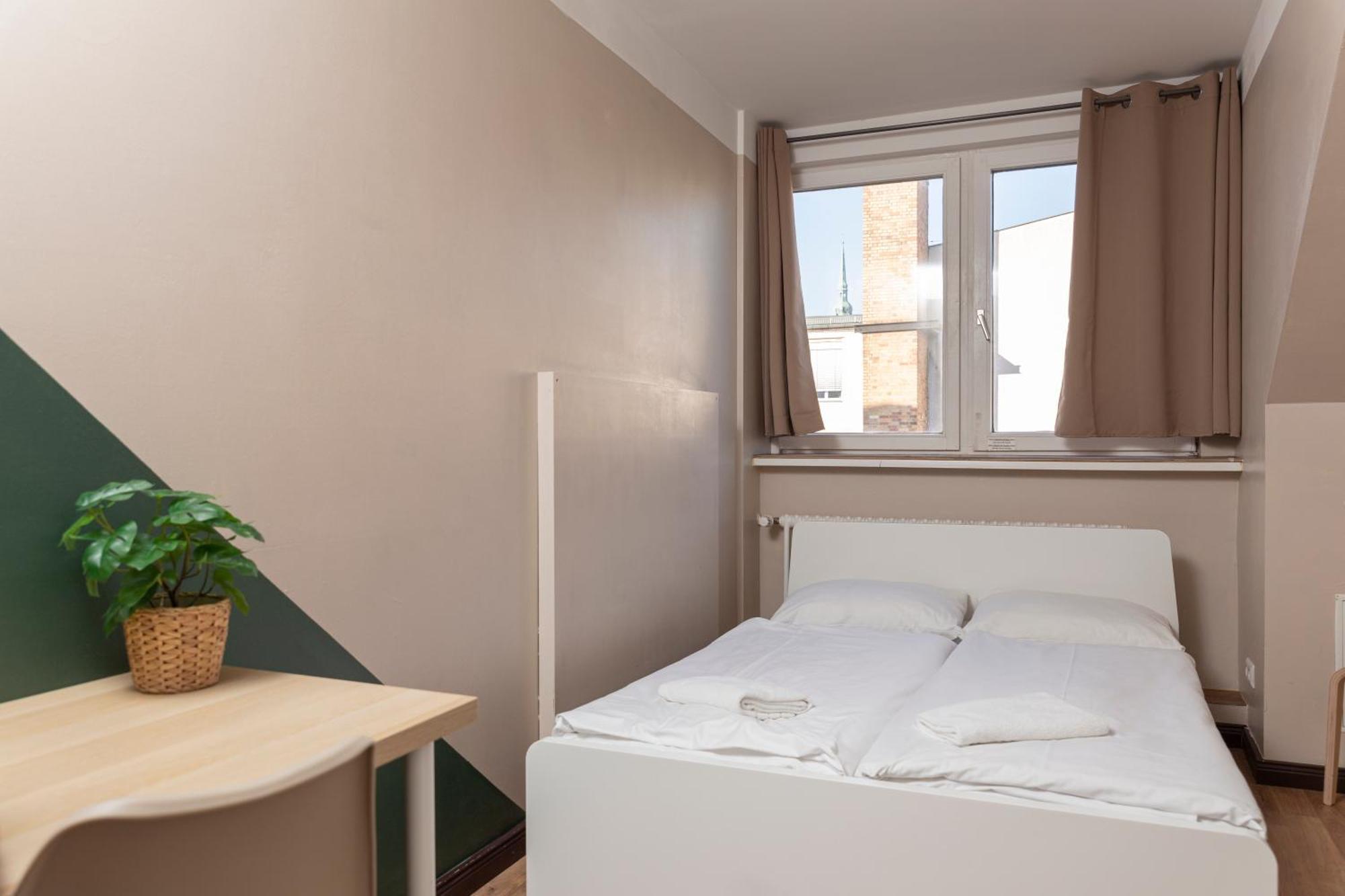 Eastseven Albergue *
