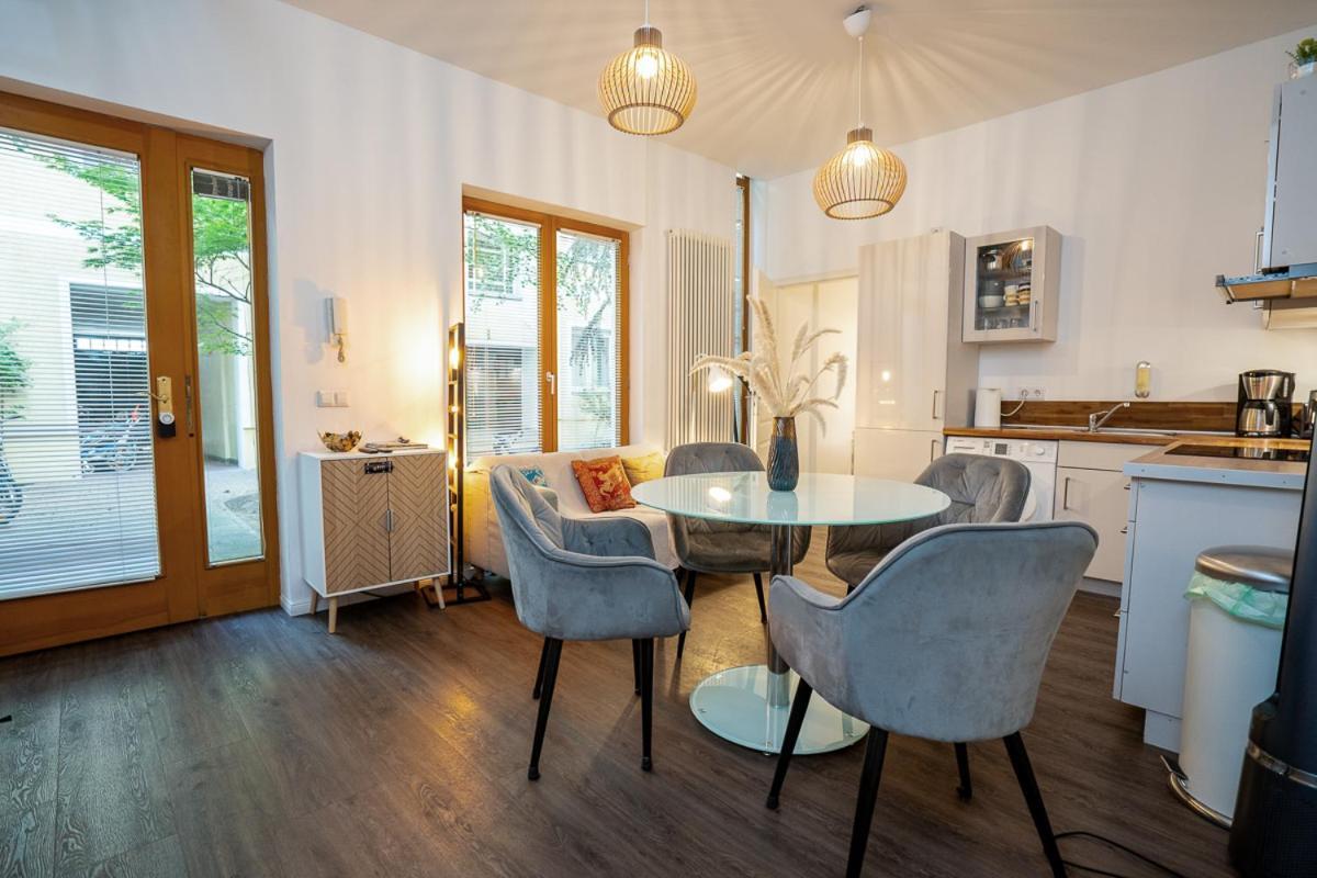Ferienhaus Boxi Jungle House - Unique In Friedrichshain - 3br