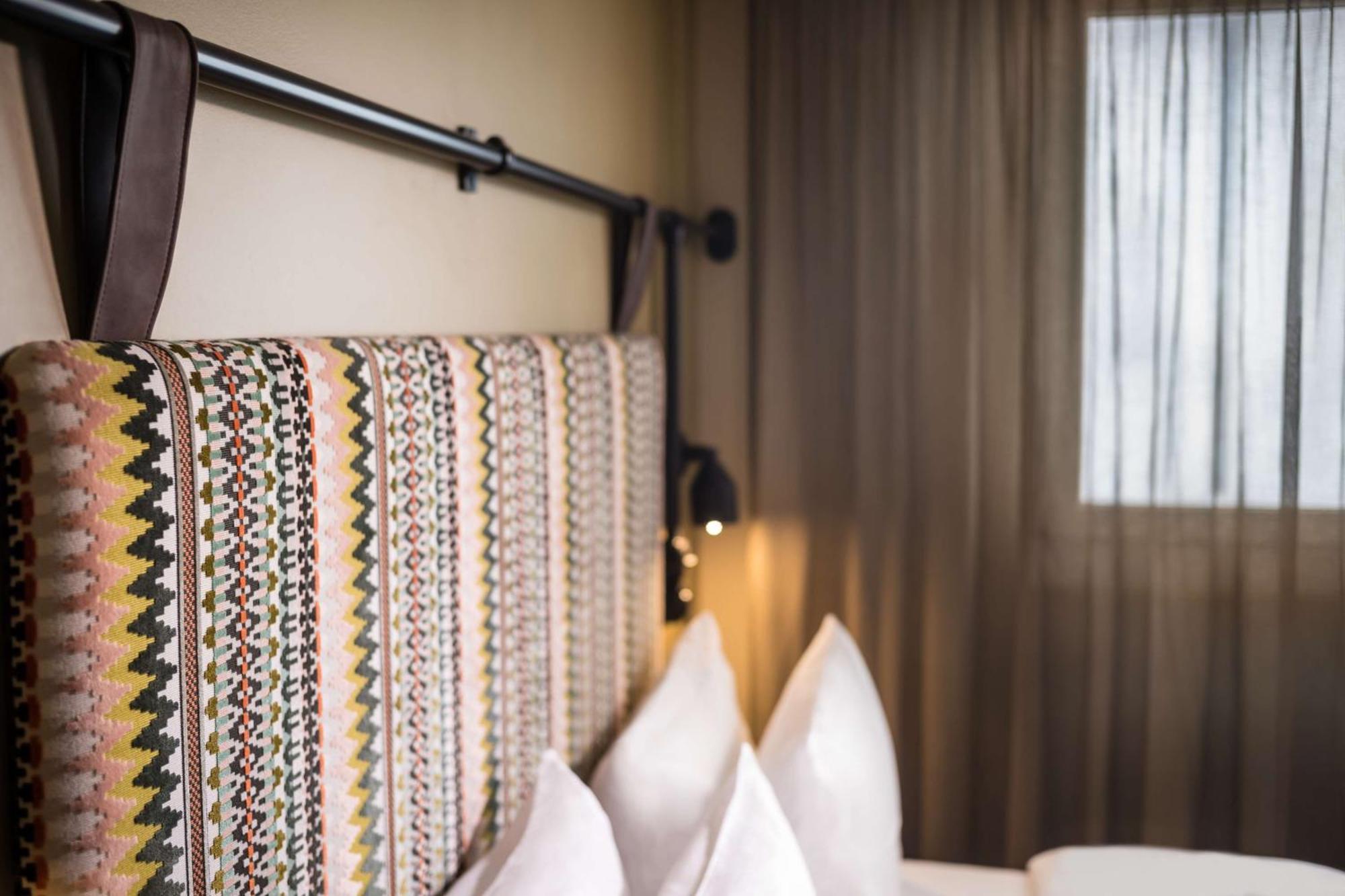 Hotel Me And All East Side, By Hyatt 4*
