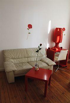 Kreuzberg Apartment *