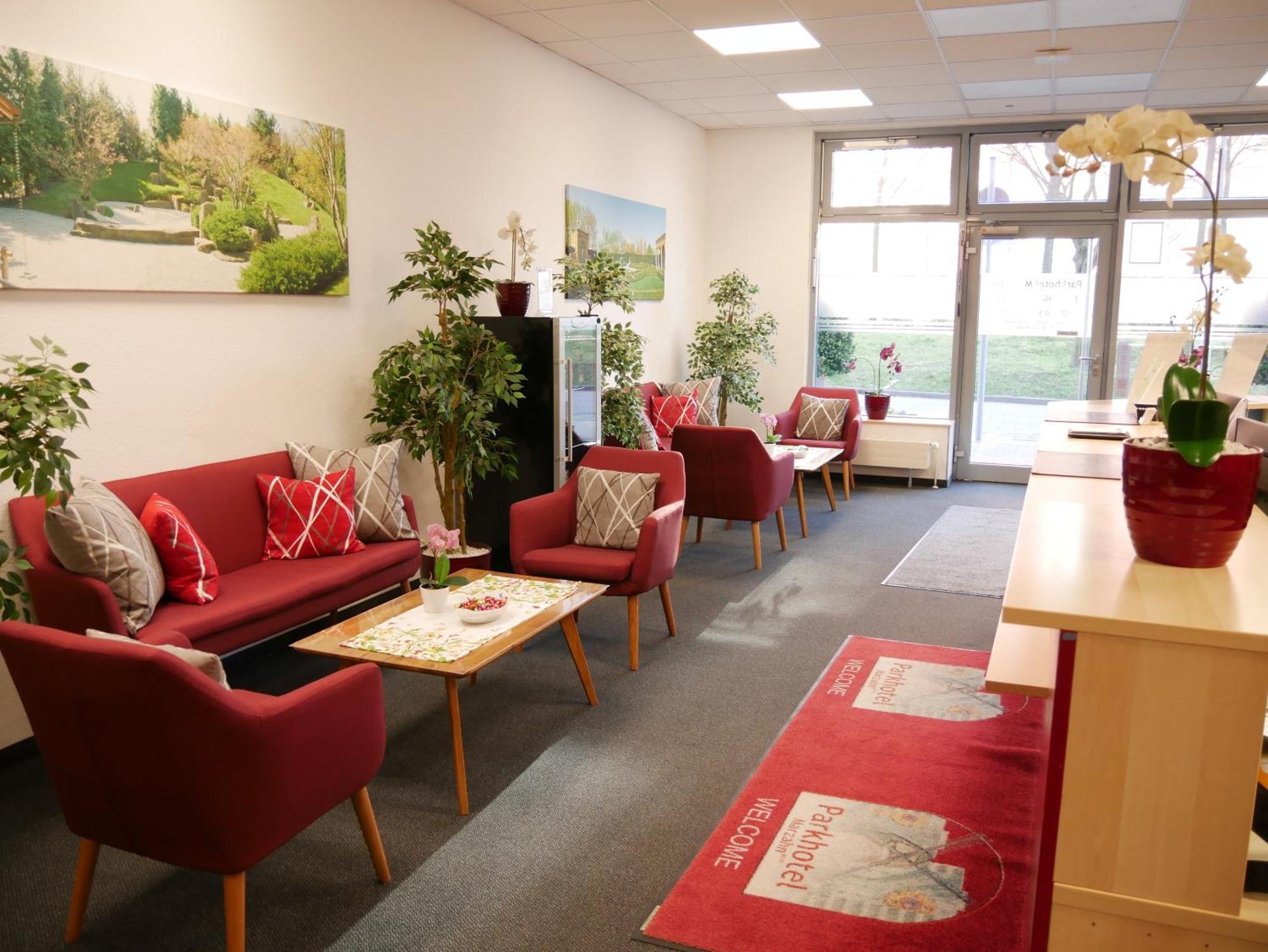 Parkhotel Marzahn 3*