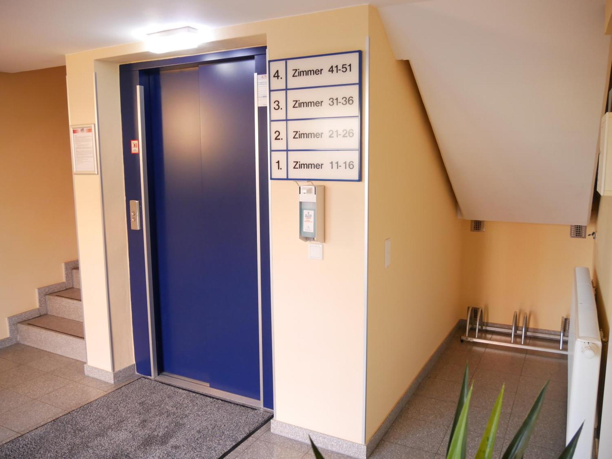 Parkhotel Marzahn 3*