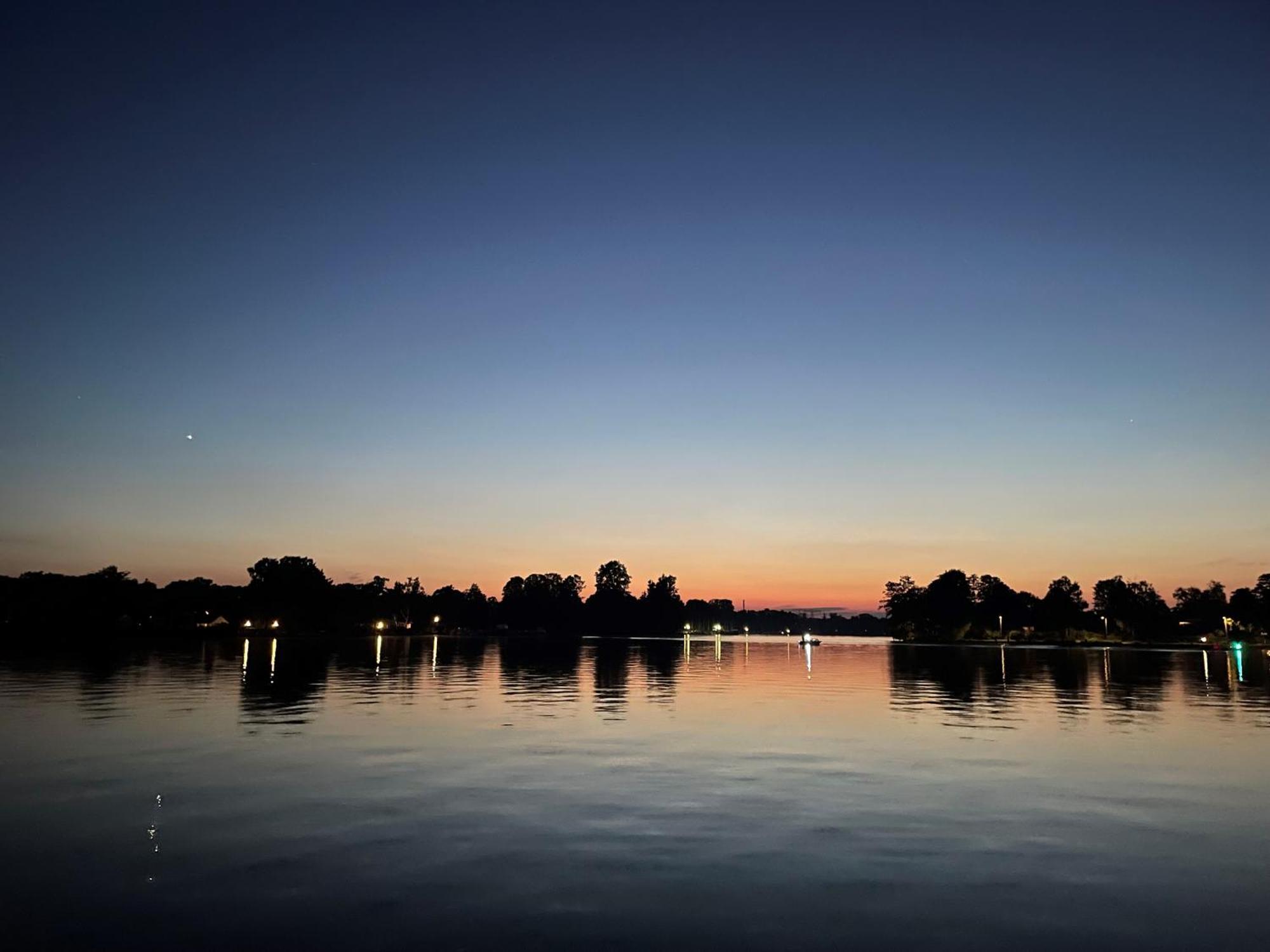 Apartment Hausboot Insel Valentinswerder *