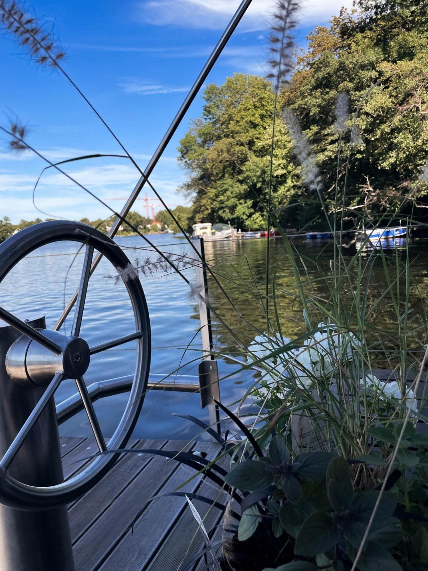 Hausboot Insel Valentinswerder Berlin