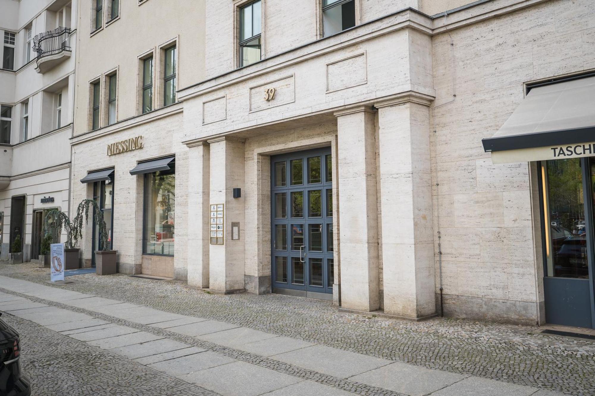 Homaris Schlueterstrasse Berlin