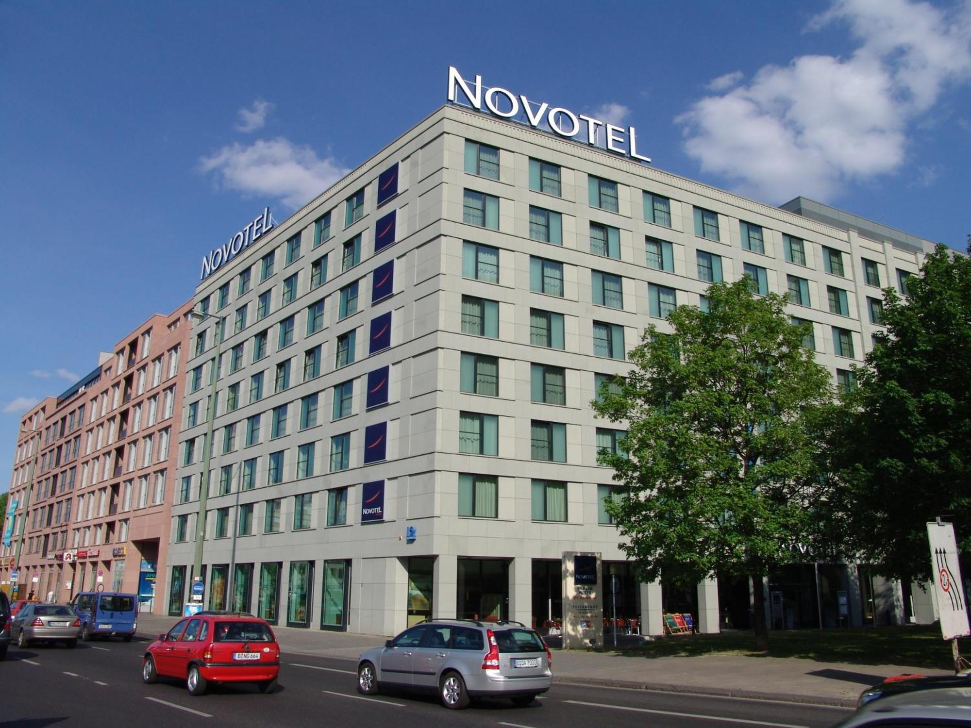 Hotel Novotel Mitte 4*