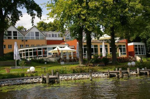 Hotel Daemeritzseehotel 4*