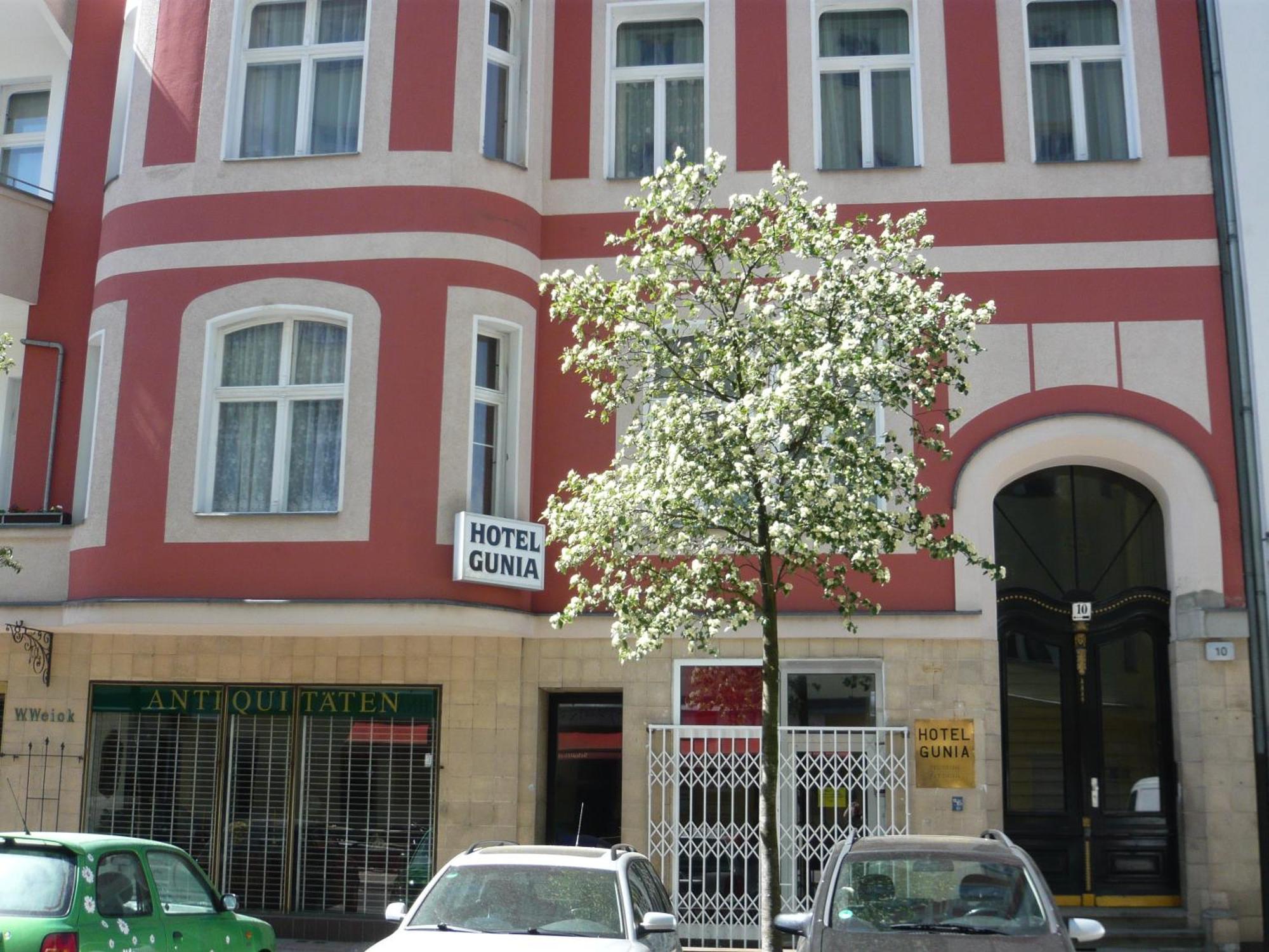 Guest house Gunia