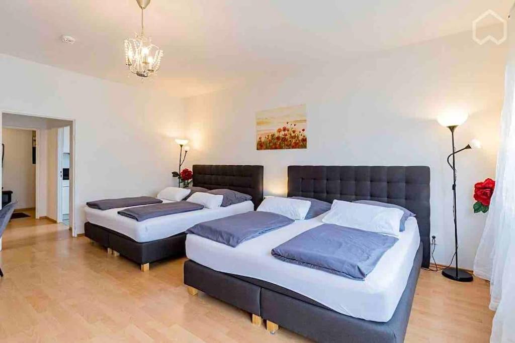Modern & Bright +parking @kurfuerstendamm Apartment Berlin
