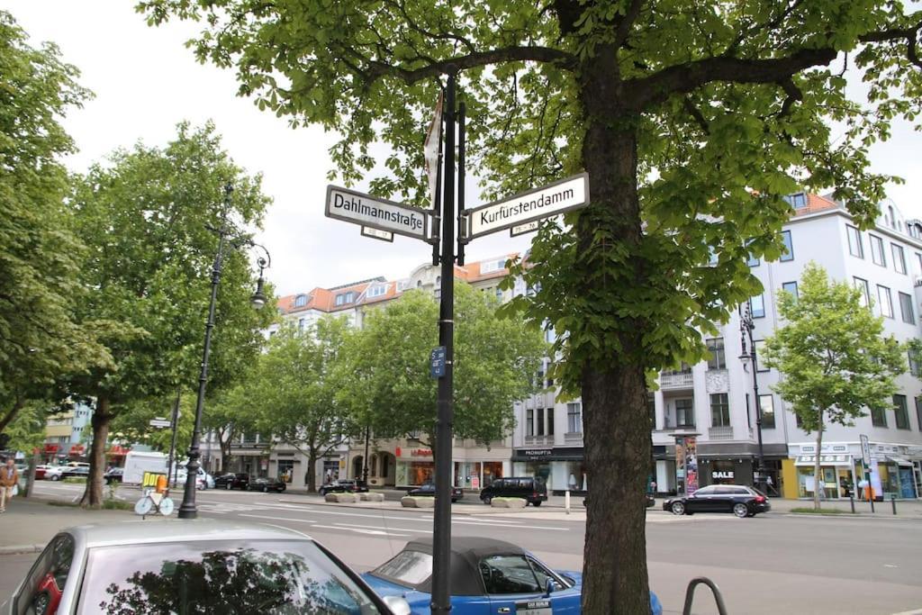 Apartment Modern & Bright +parking @kurfuerstendamm *