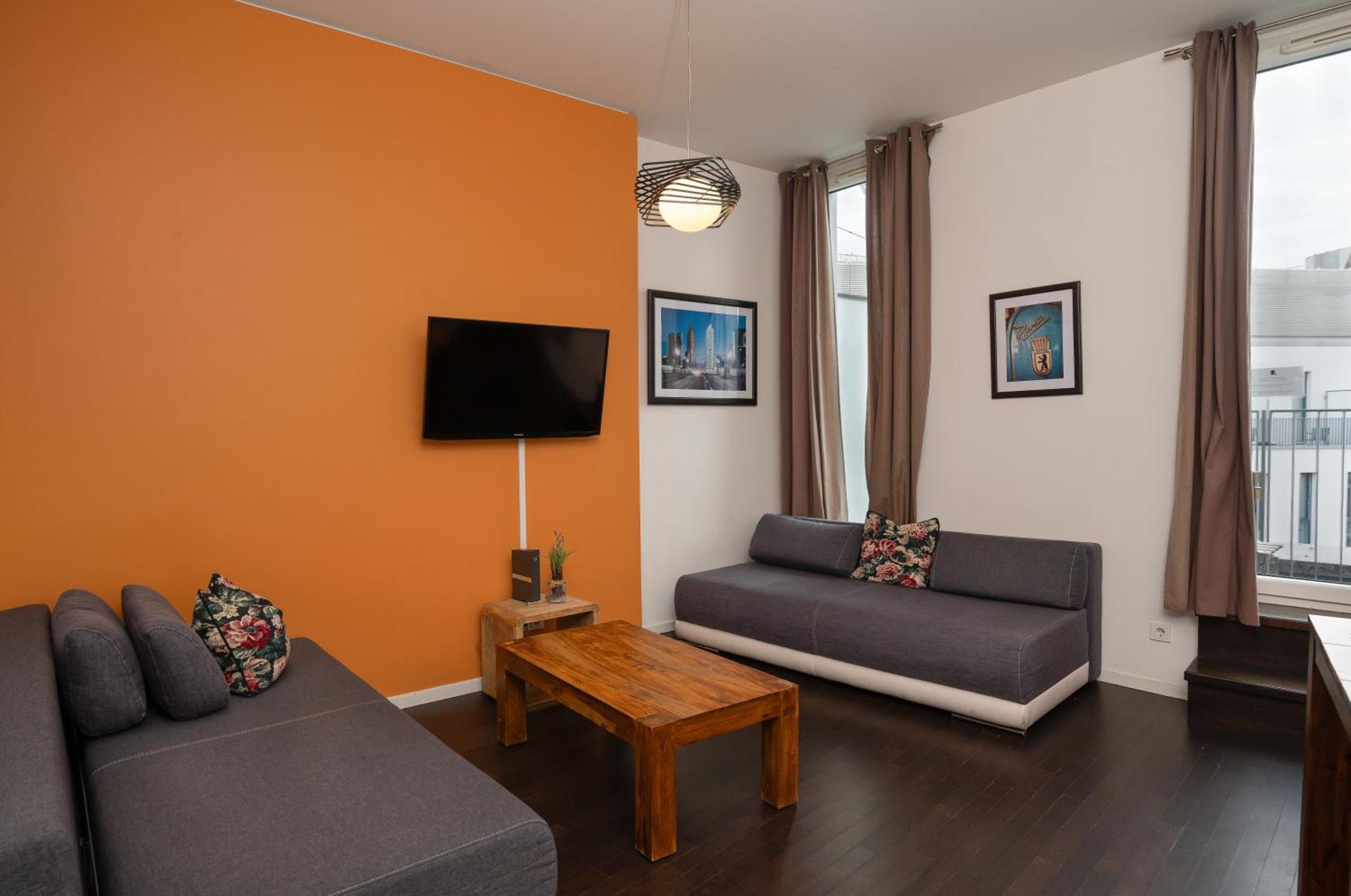 Apartment At Alexanderplatz *