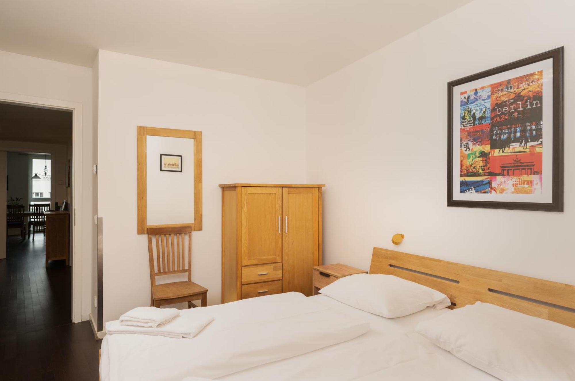 At Alexanderplatz Apartment *