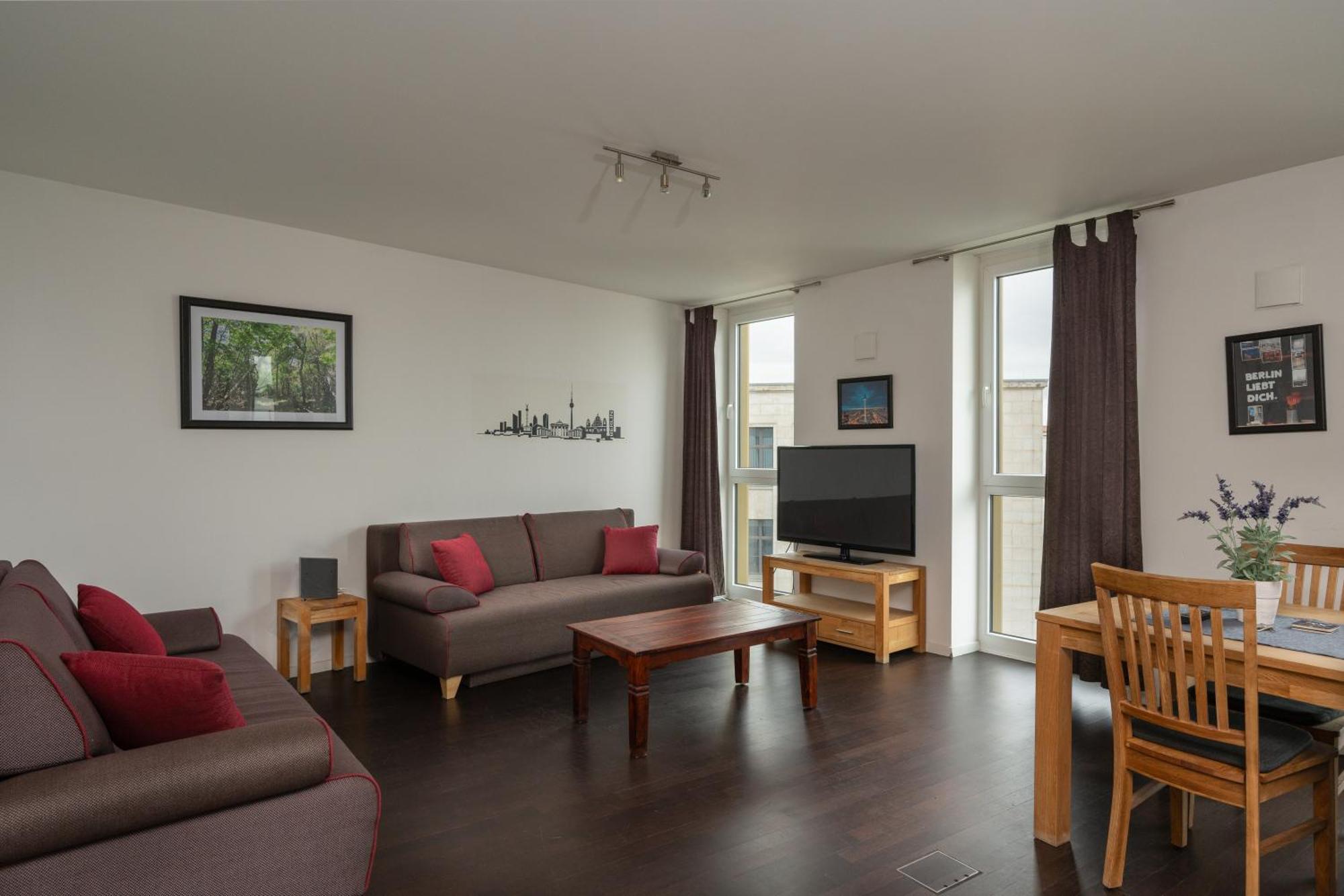 Apartment At Alexanderplatz *