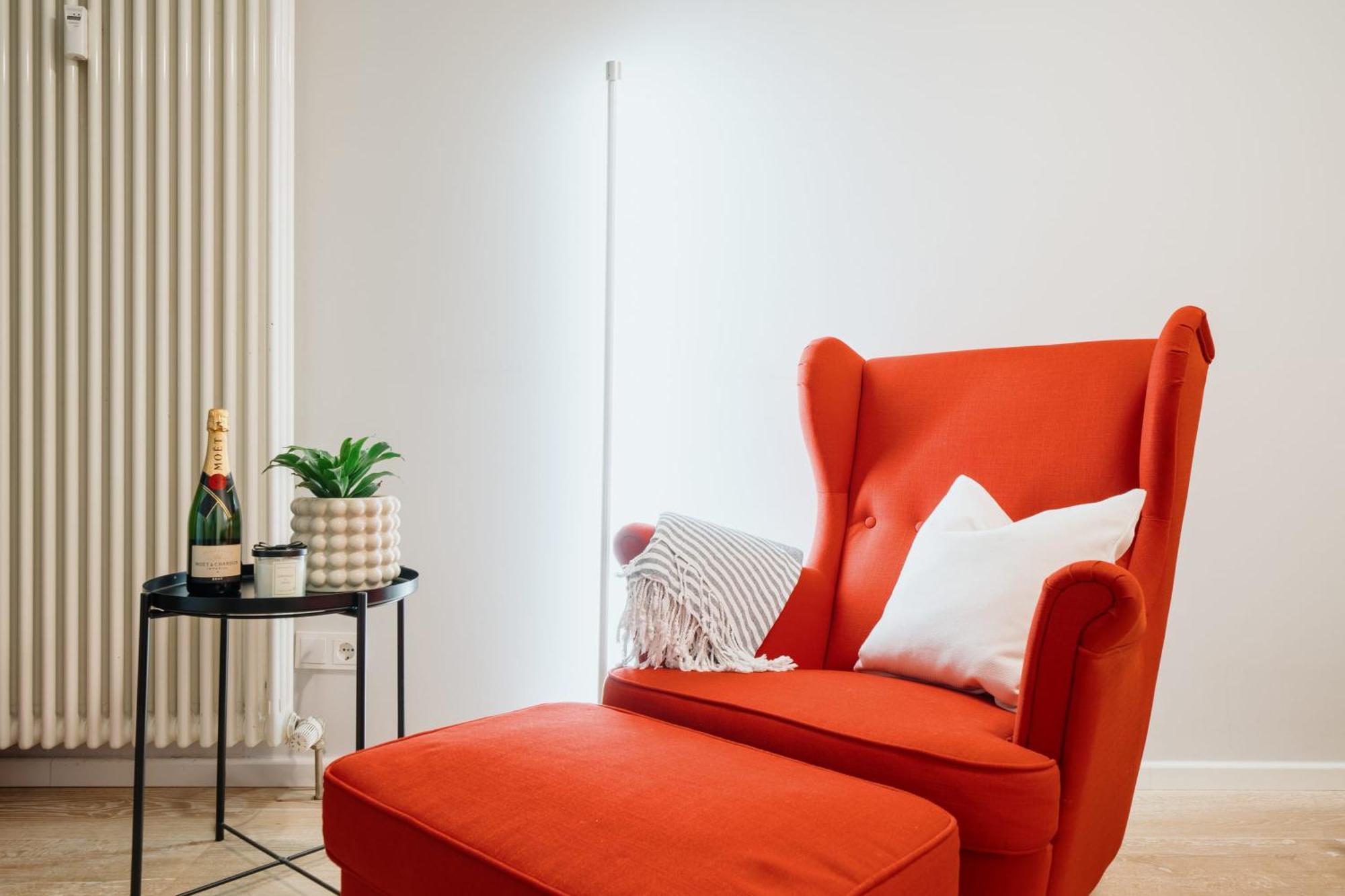 Homely - Cozy Studio, Modern, Near Theater & Kurfuerstendamm *