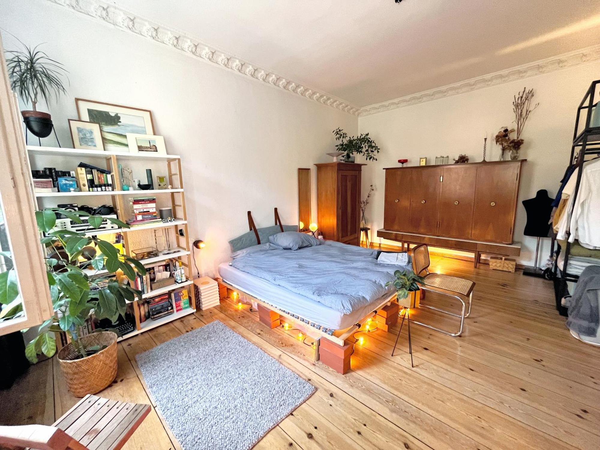 & Charmy In Old Building Apartment Berlin