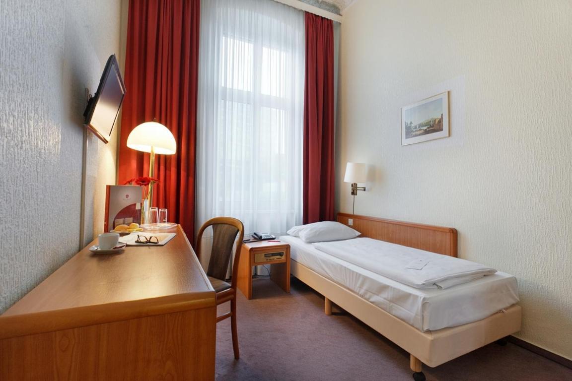Acom-hotel Kurfuerstendamm 3*