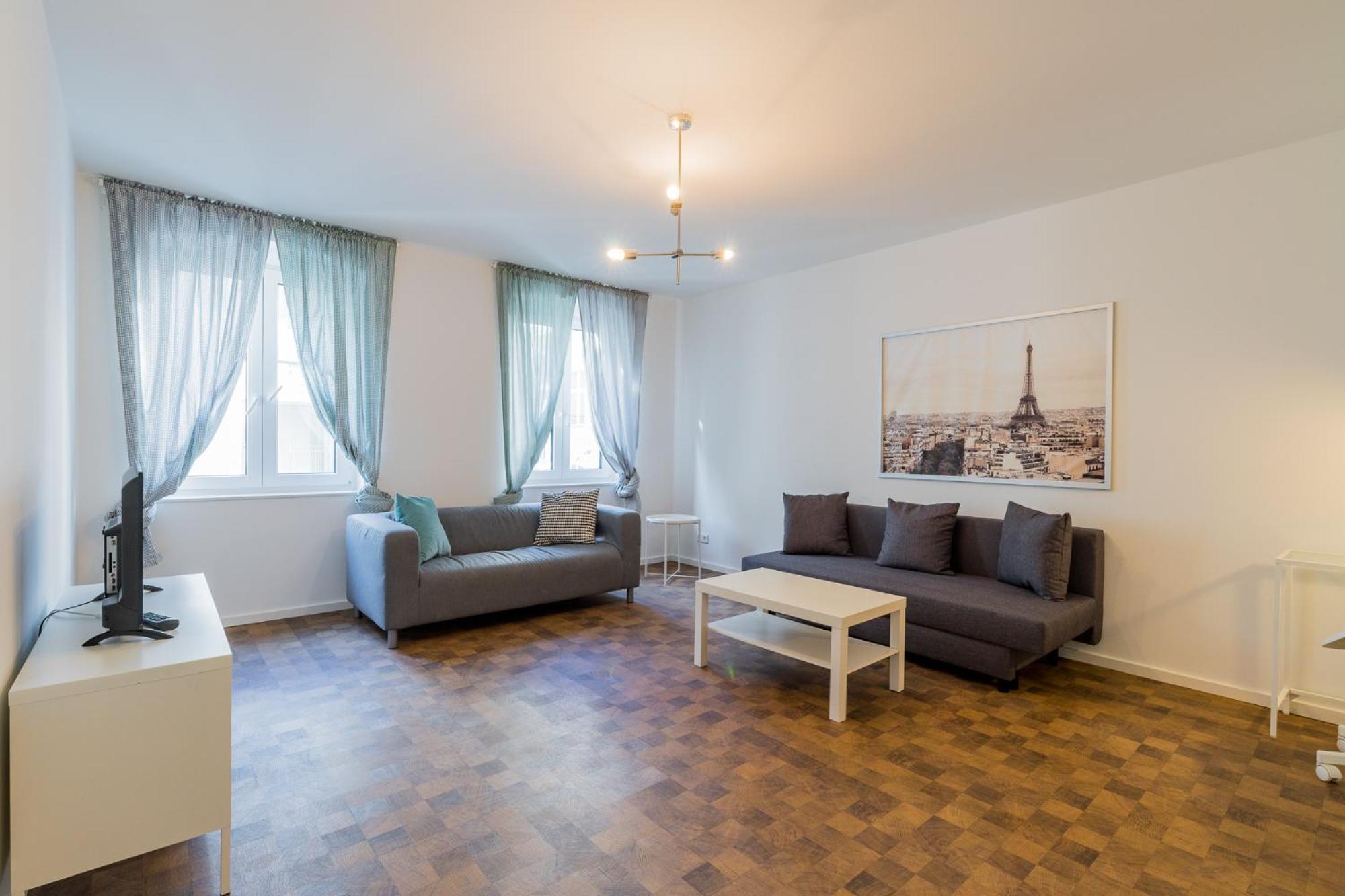 Nena Hermannplatz 3*